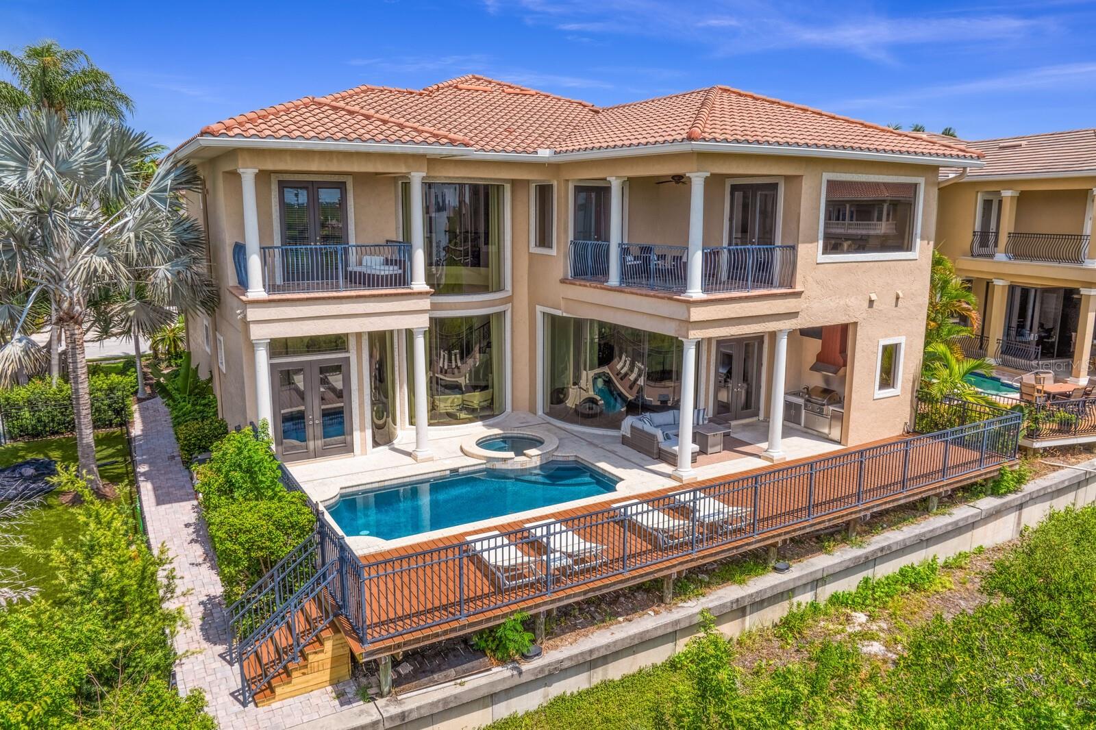 4123 CAUSEWAY VISTA DR