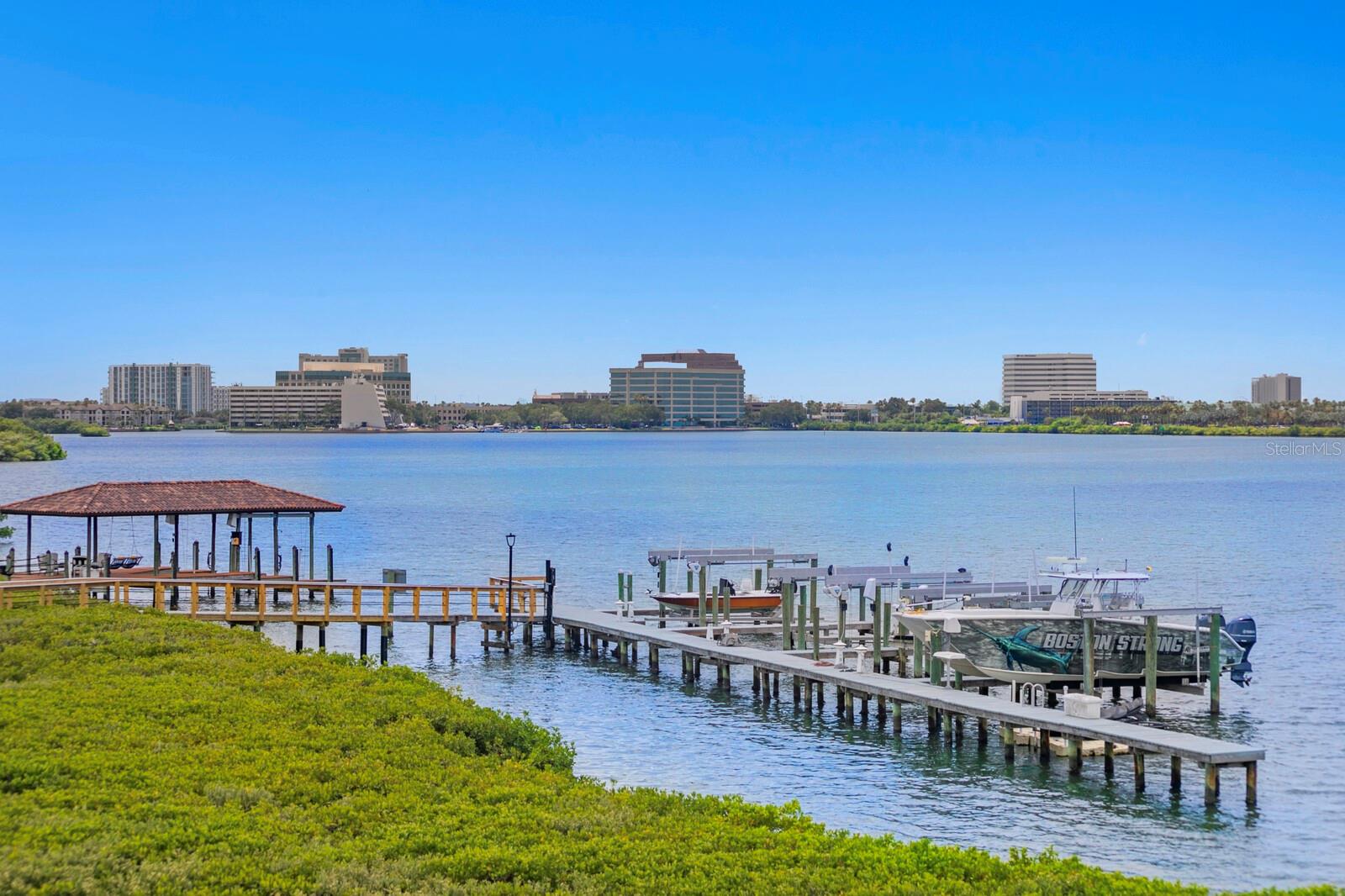 4123 CAUSEWAY VISTA DR