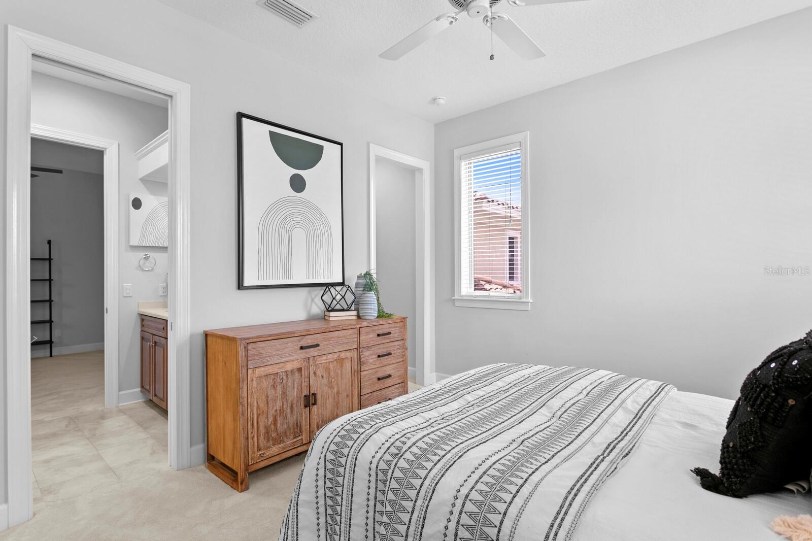 4123 CAUSEWAY VISTA DR