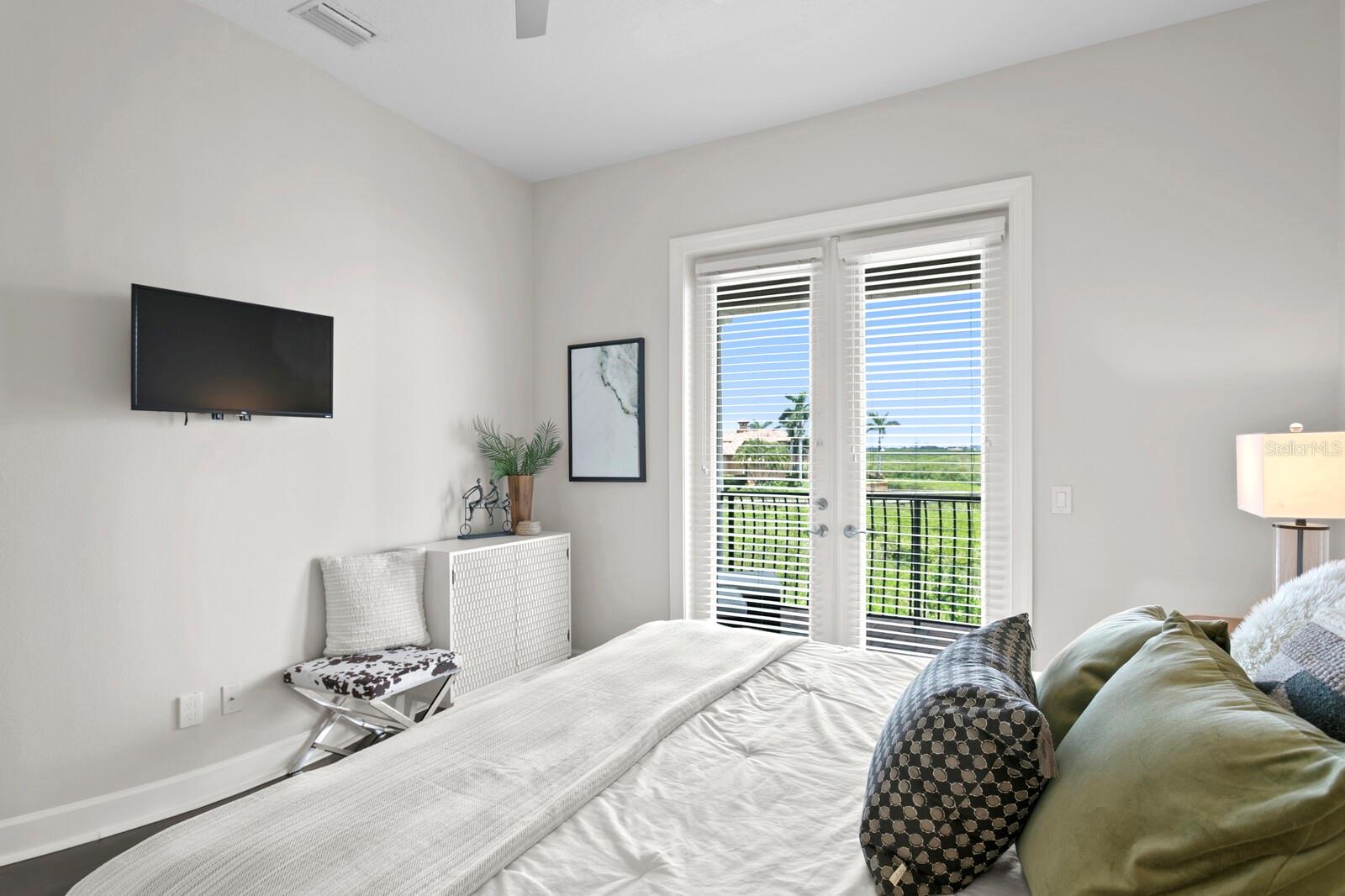 4123 CAUSEWAY VISTA DR