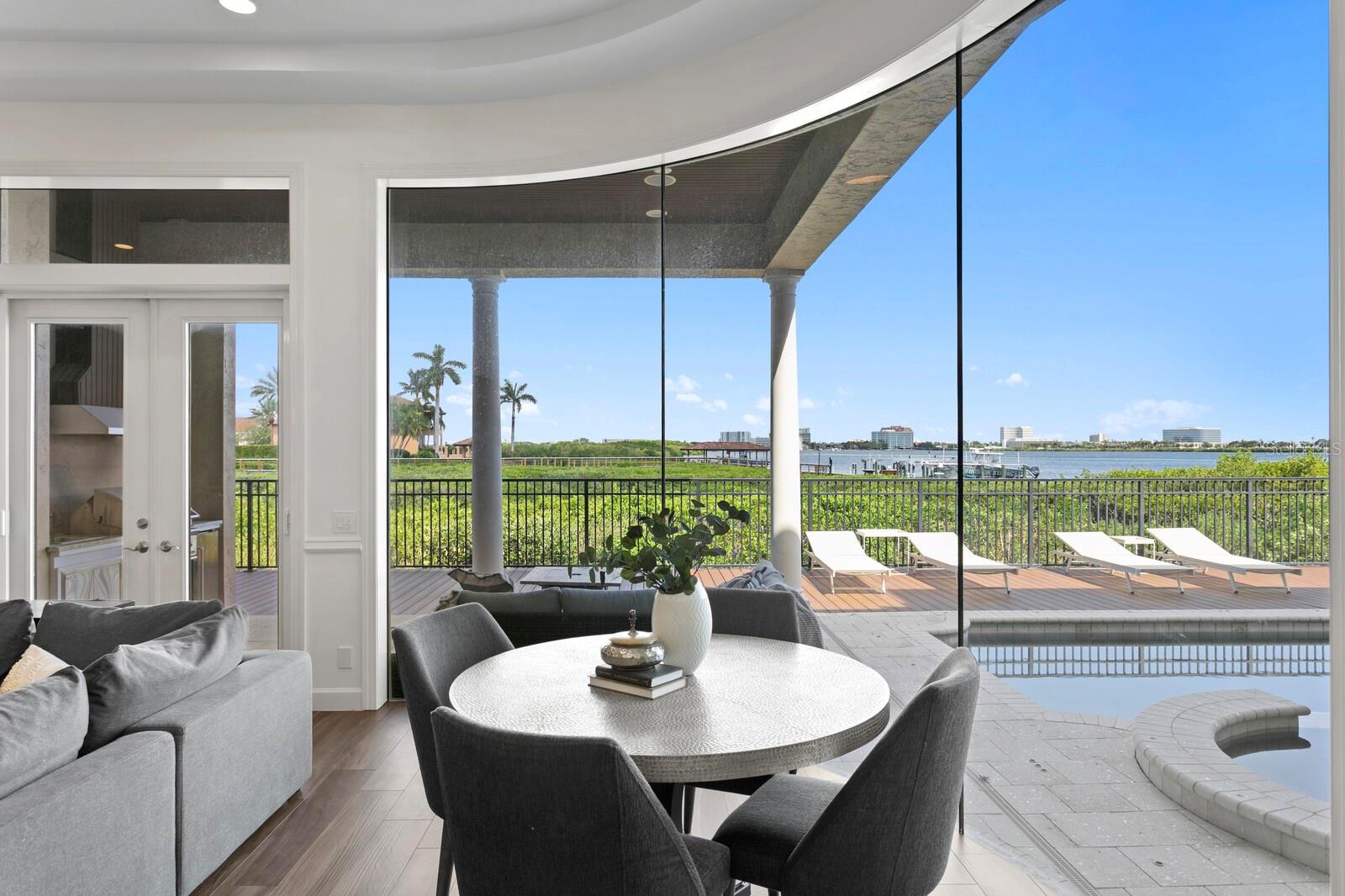 4123 CAUSEWAY VISTA DR