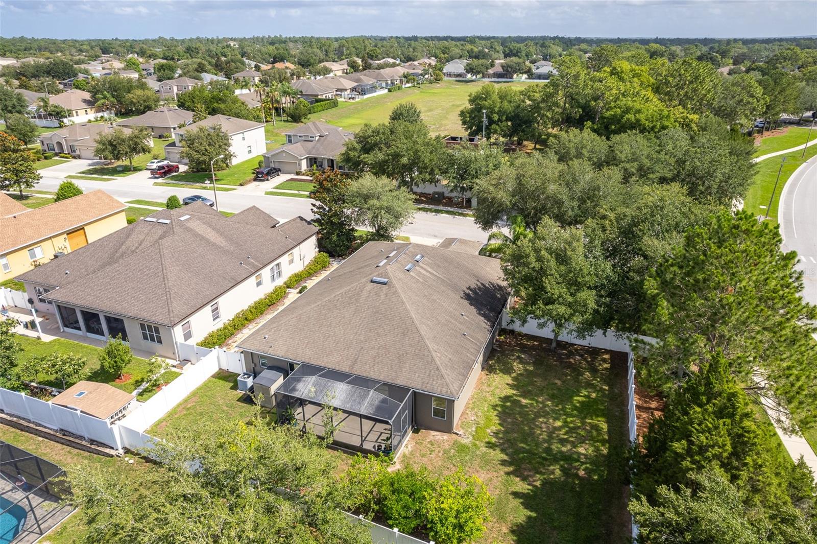 13654 HUNTERS POINT ST