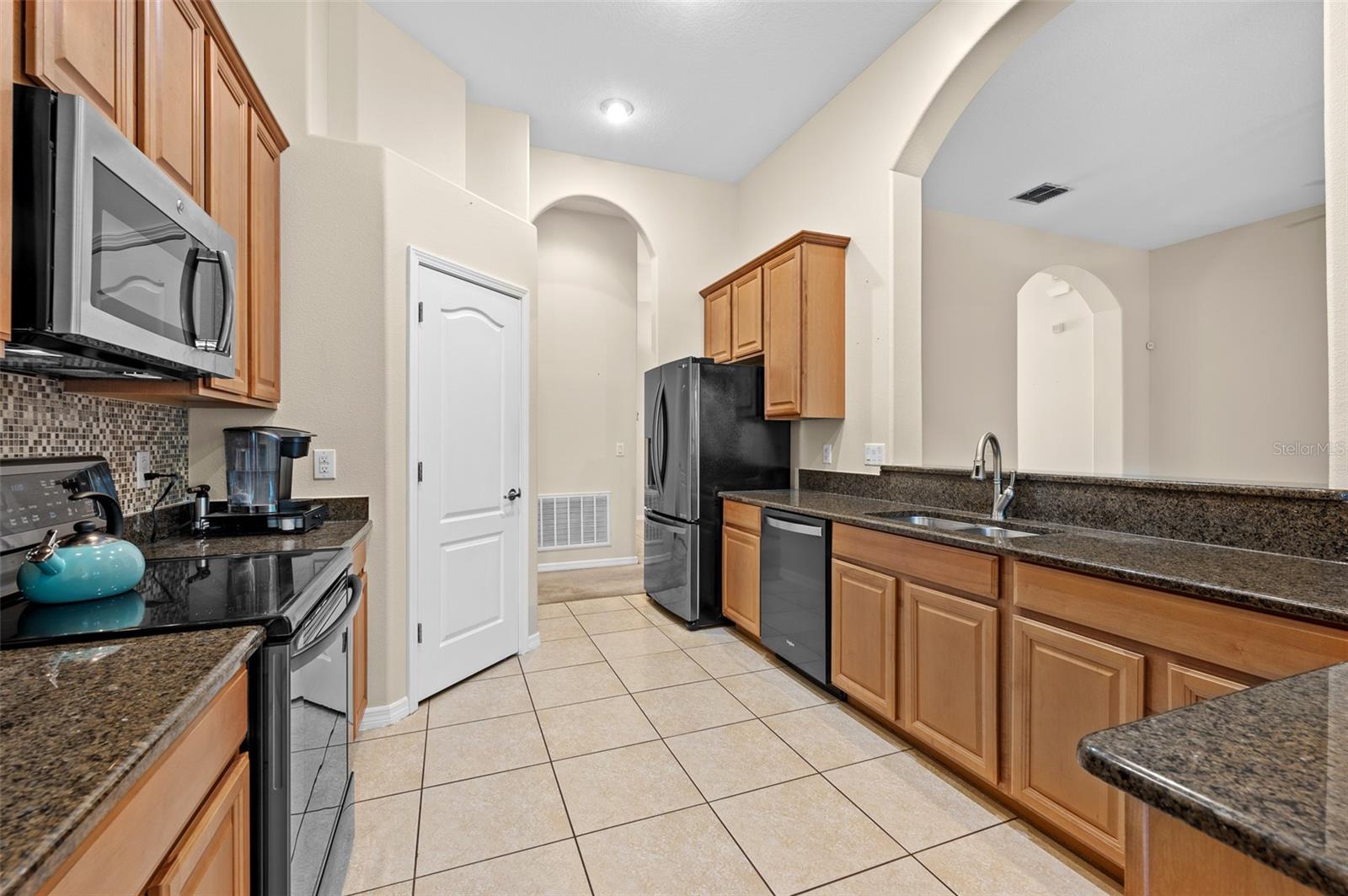 13654 HUNTERS POINT ST