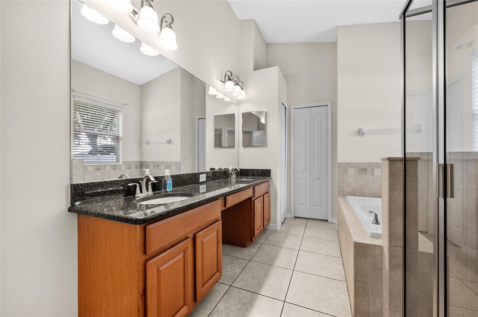 13654 HUNTERS POINT ST