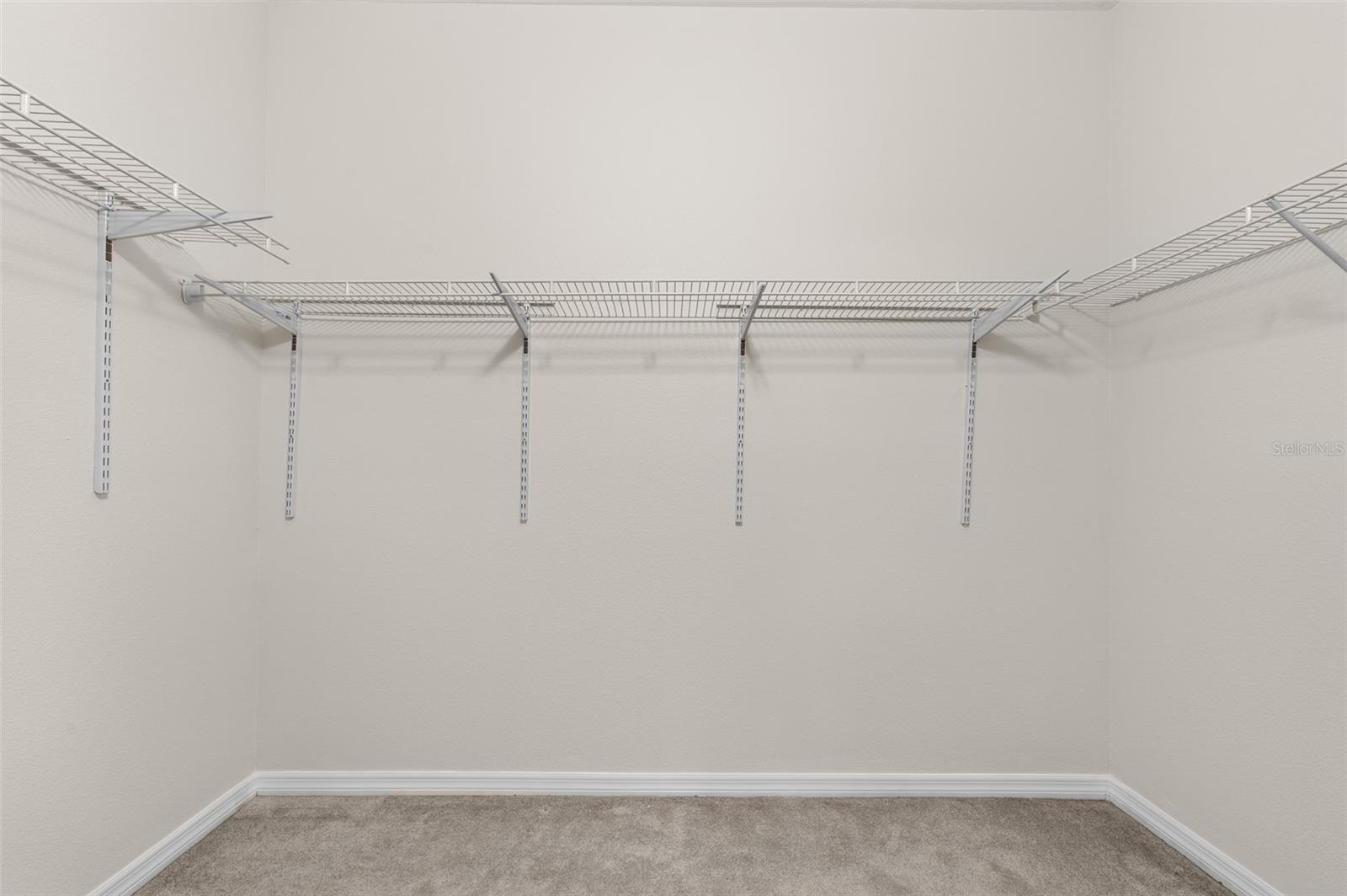 13654 HUNTERS POINT ST