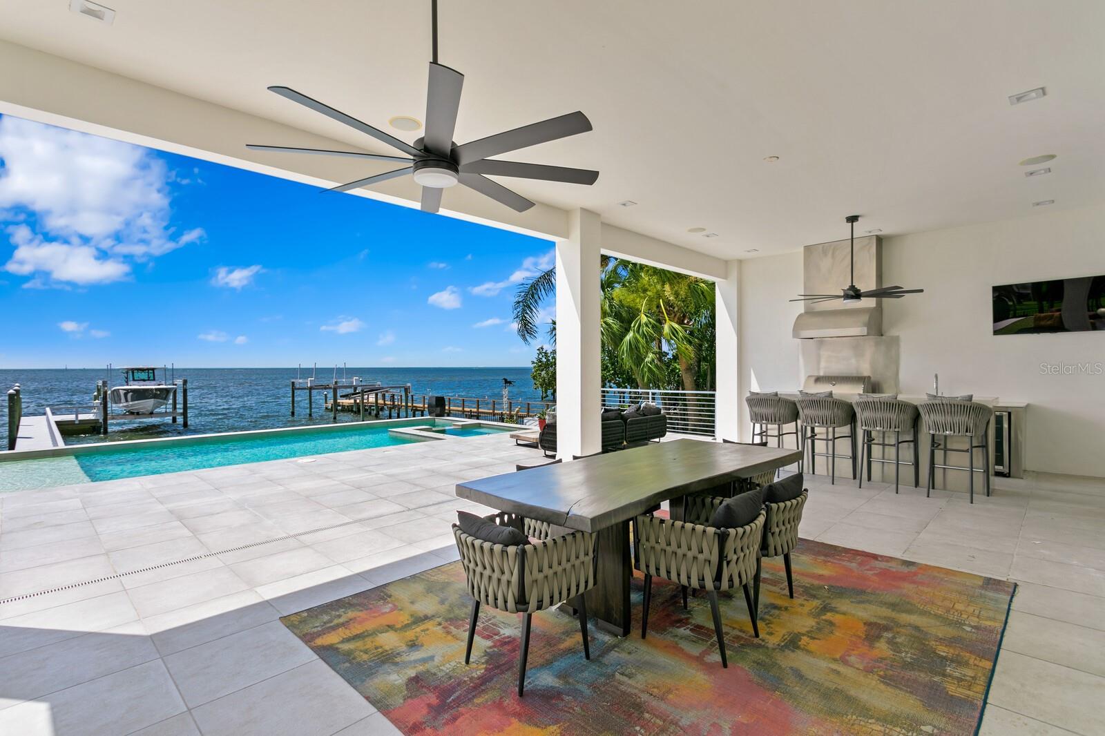 4611 BAYSHORE BLVD NE