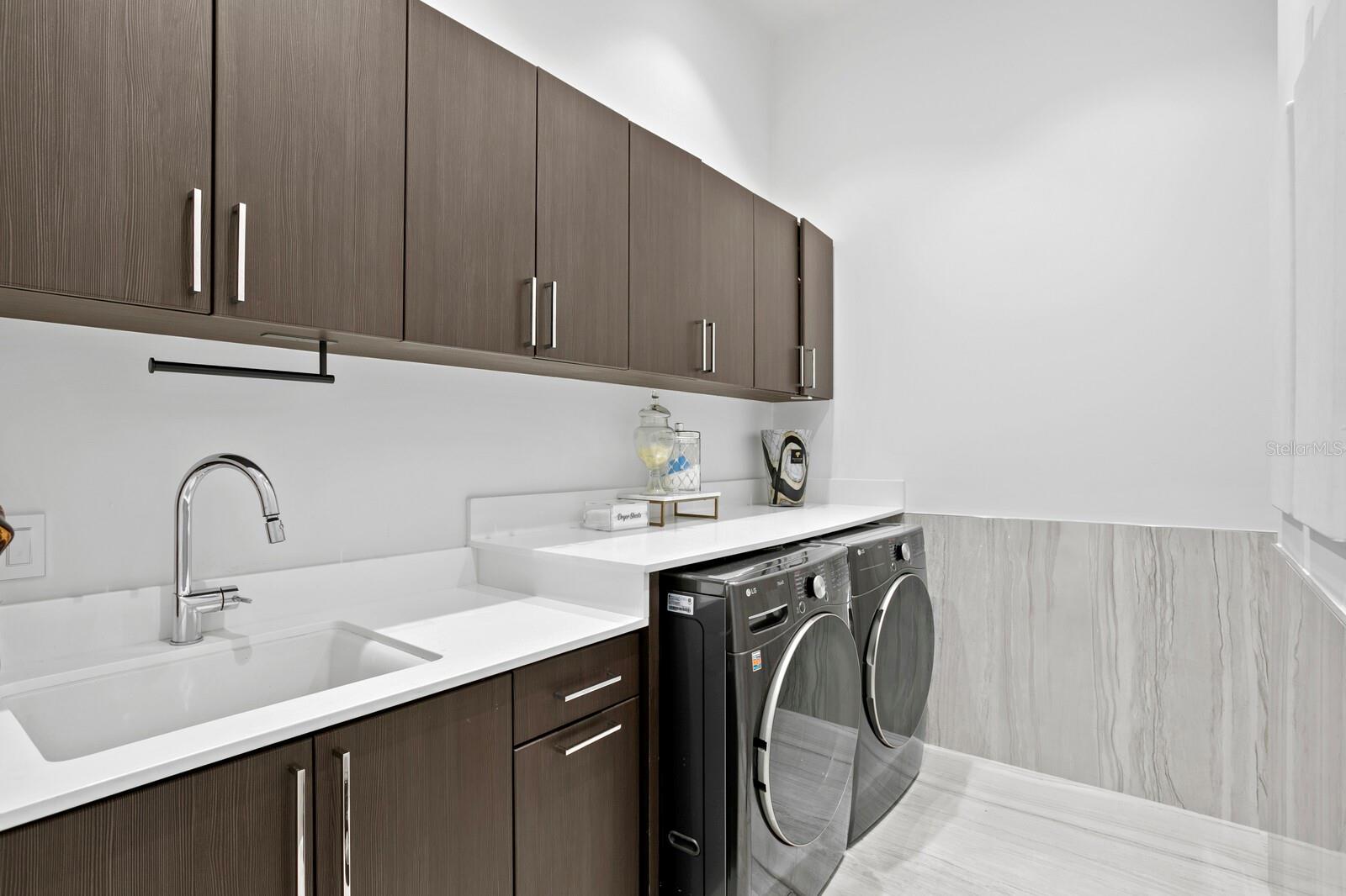 4611 BAYSHORE BLVD NE