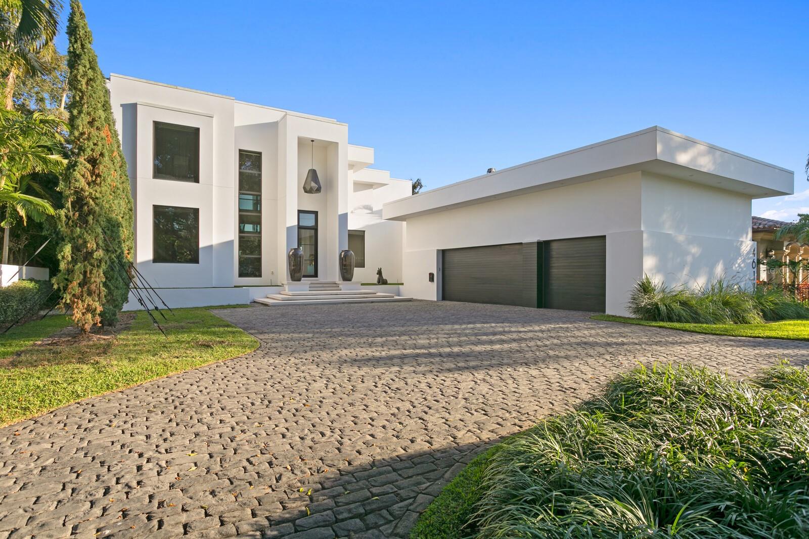 4611 BAYSHORE BLVD NE