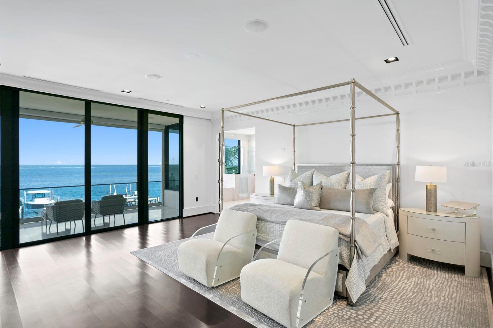 4611 BAYSHORE BLVD NE