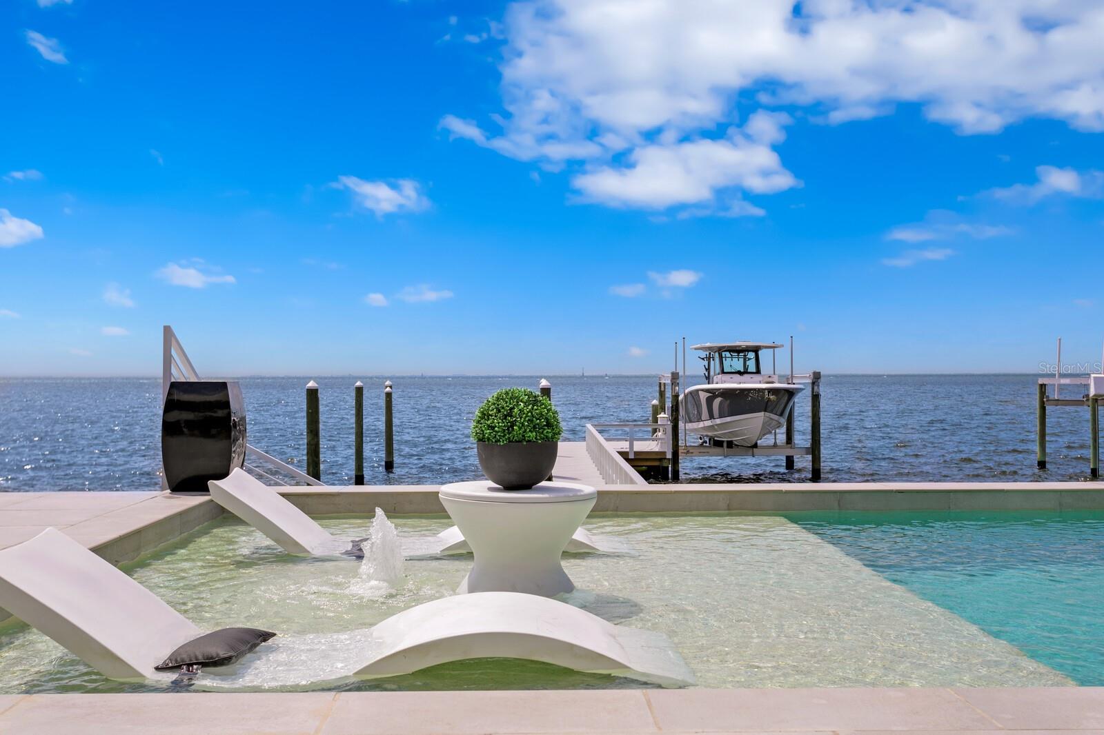 4611 BAYSHORE BLVD NE