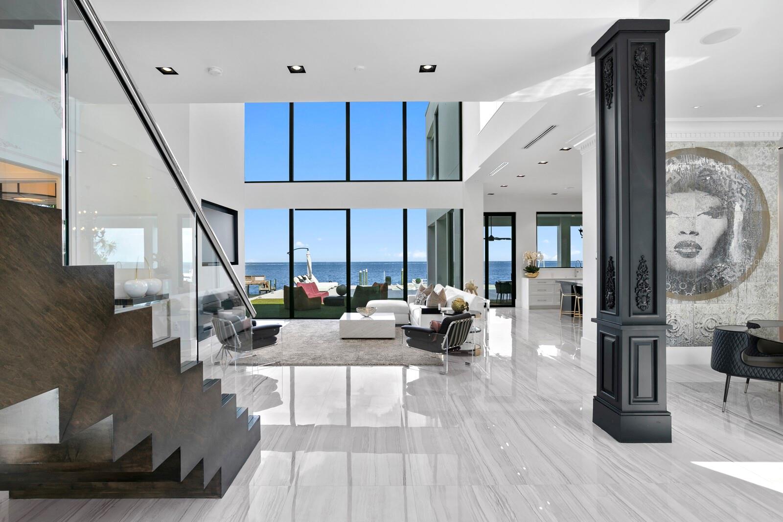 4611 BAYSHORE BLVD NE