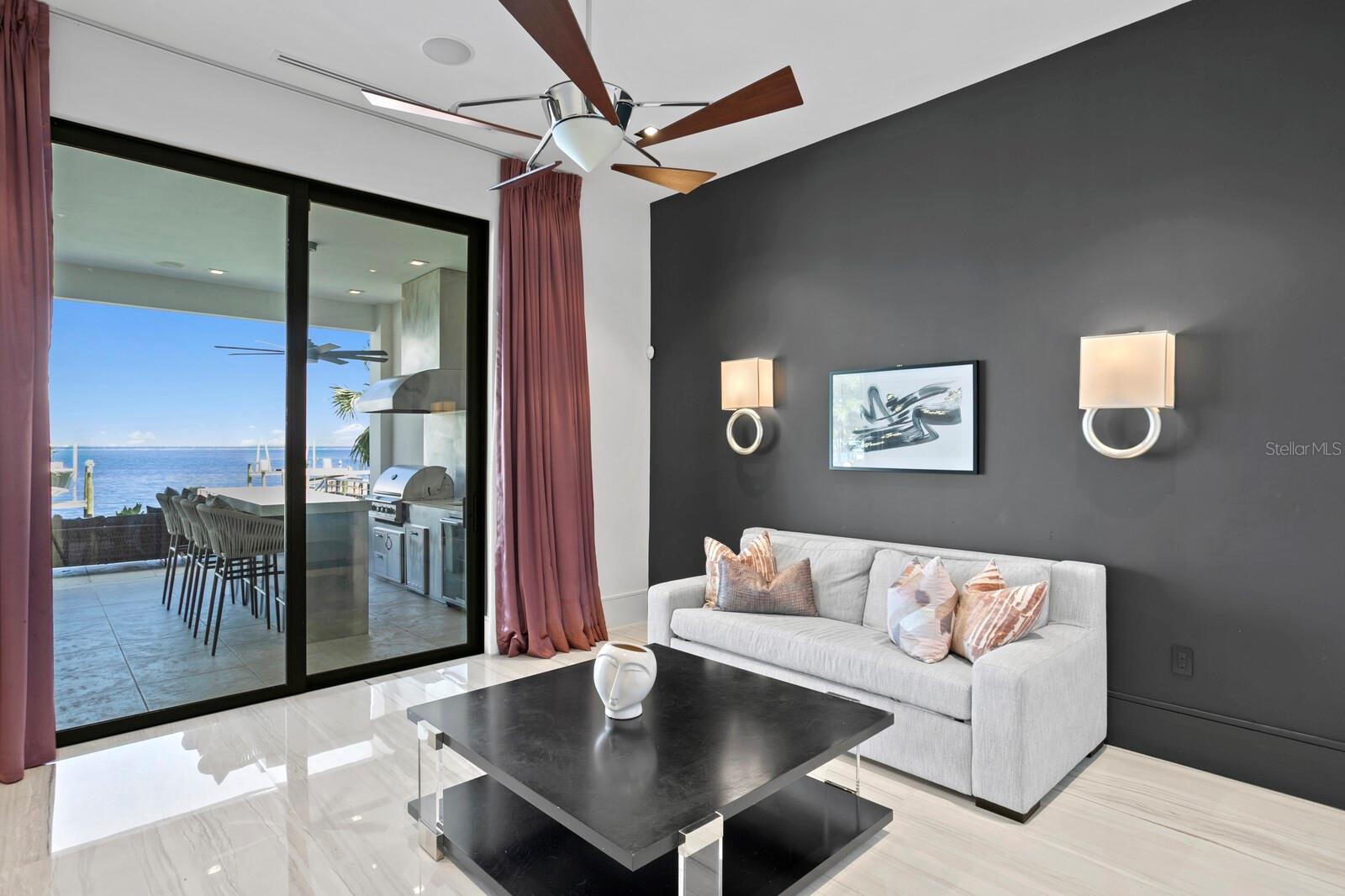 4611 BAYSHORE BLVD NE