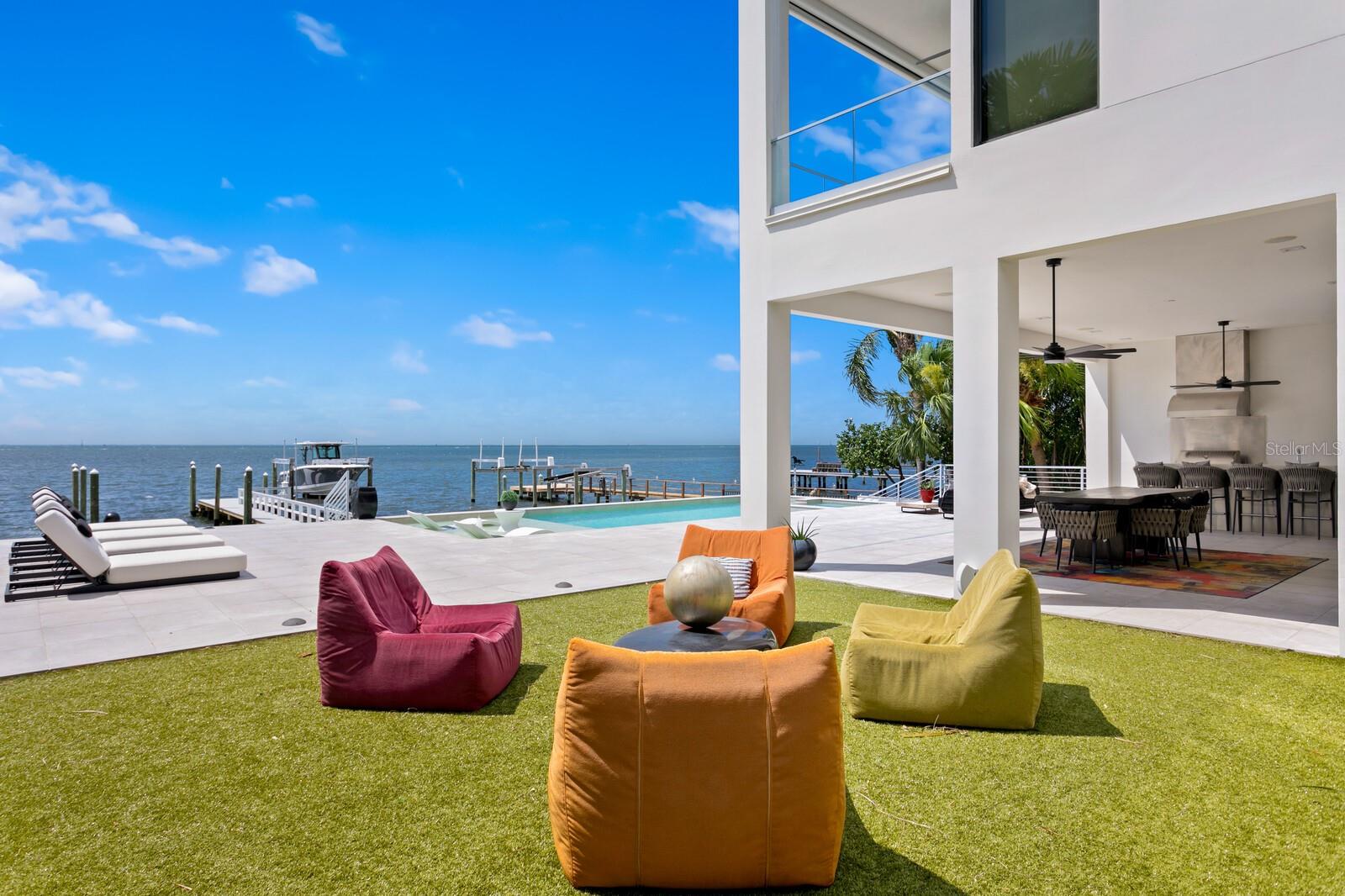 4611 BAYSHORE BLVD NE