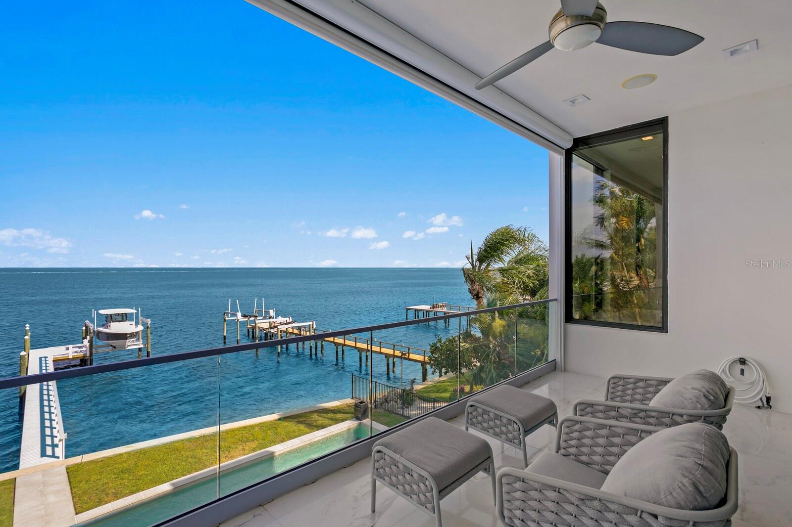 4611 BAYSHORE BLVD NE