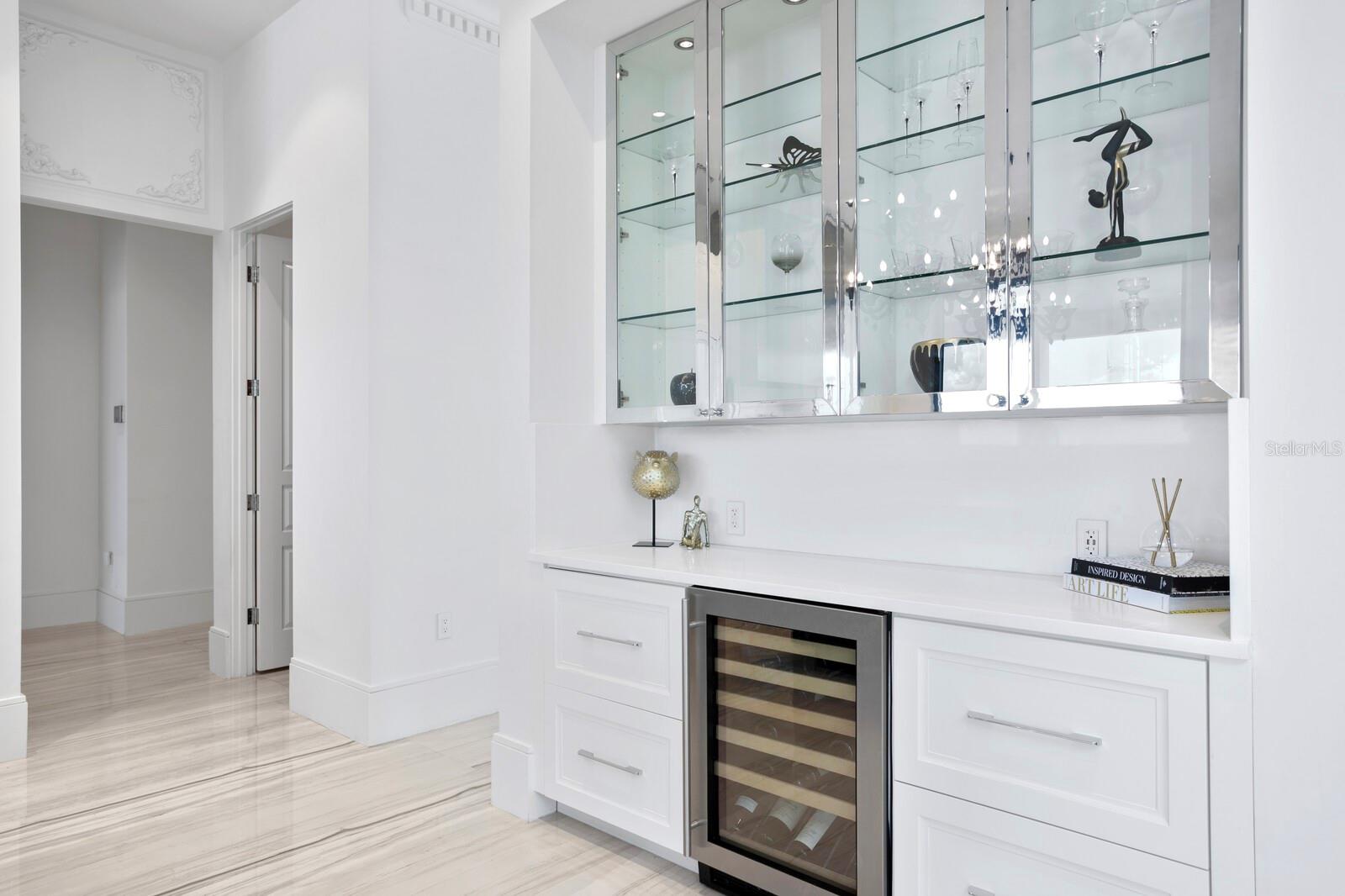 4611 BAYSHORE BLVD NE