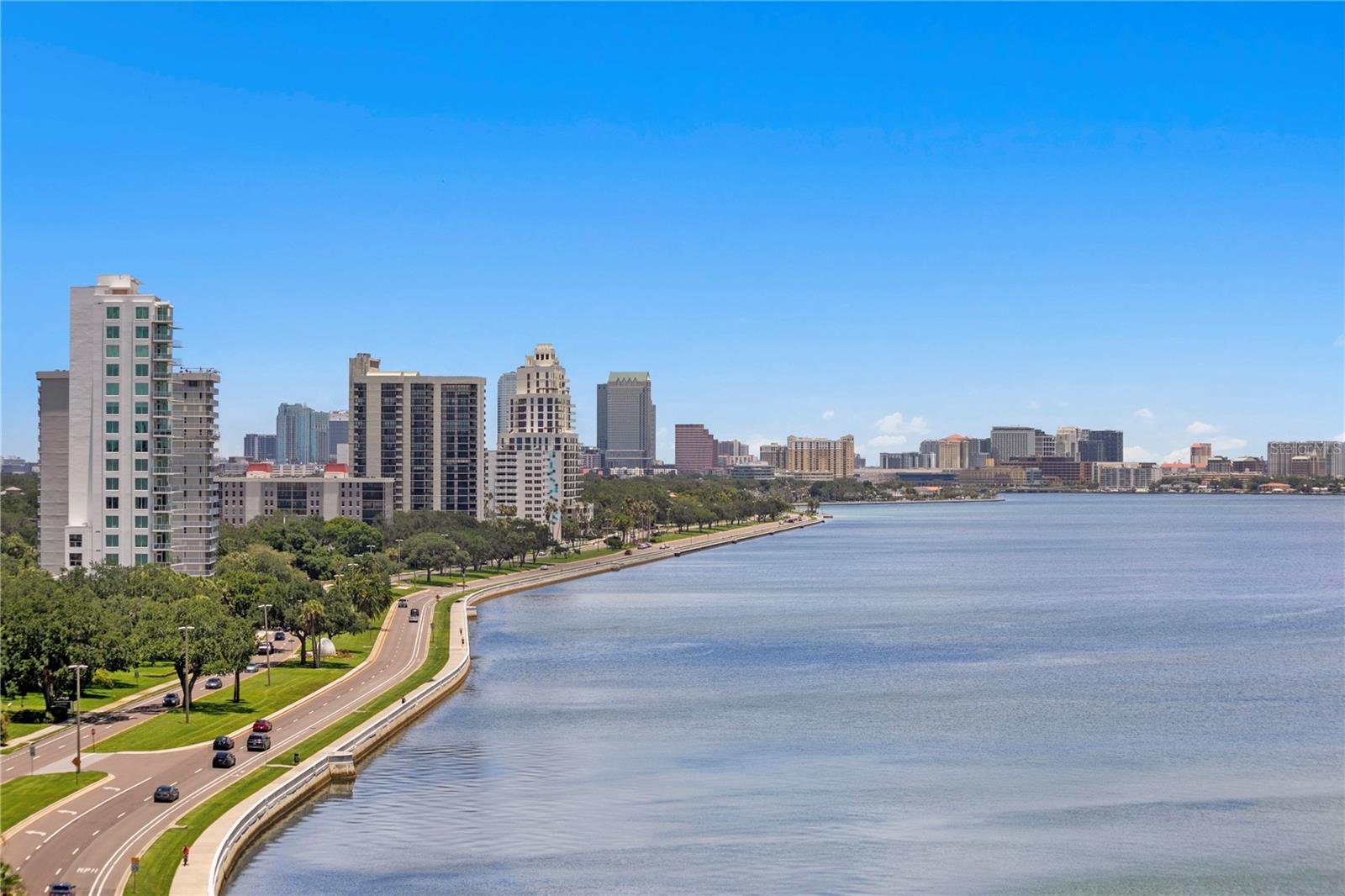 2912 W SANTIAGO ST #903