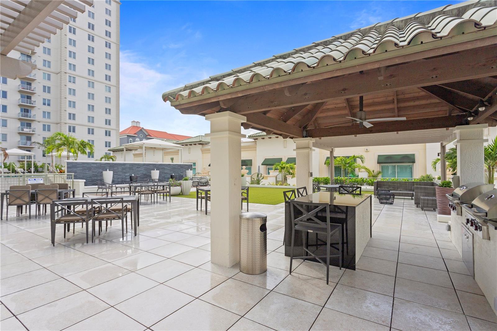 450 KNIGHTS RUN AVE #1105