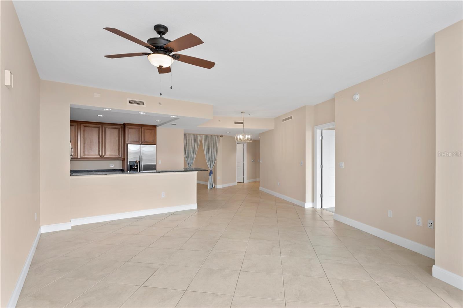 450 KNIGHTS RUN AVE #1105