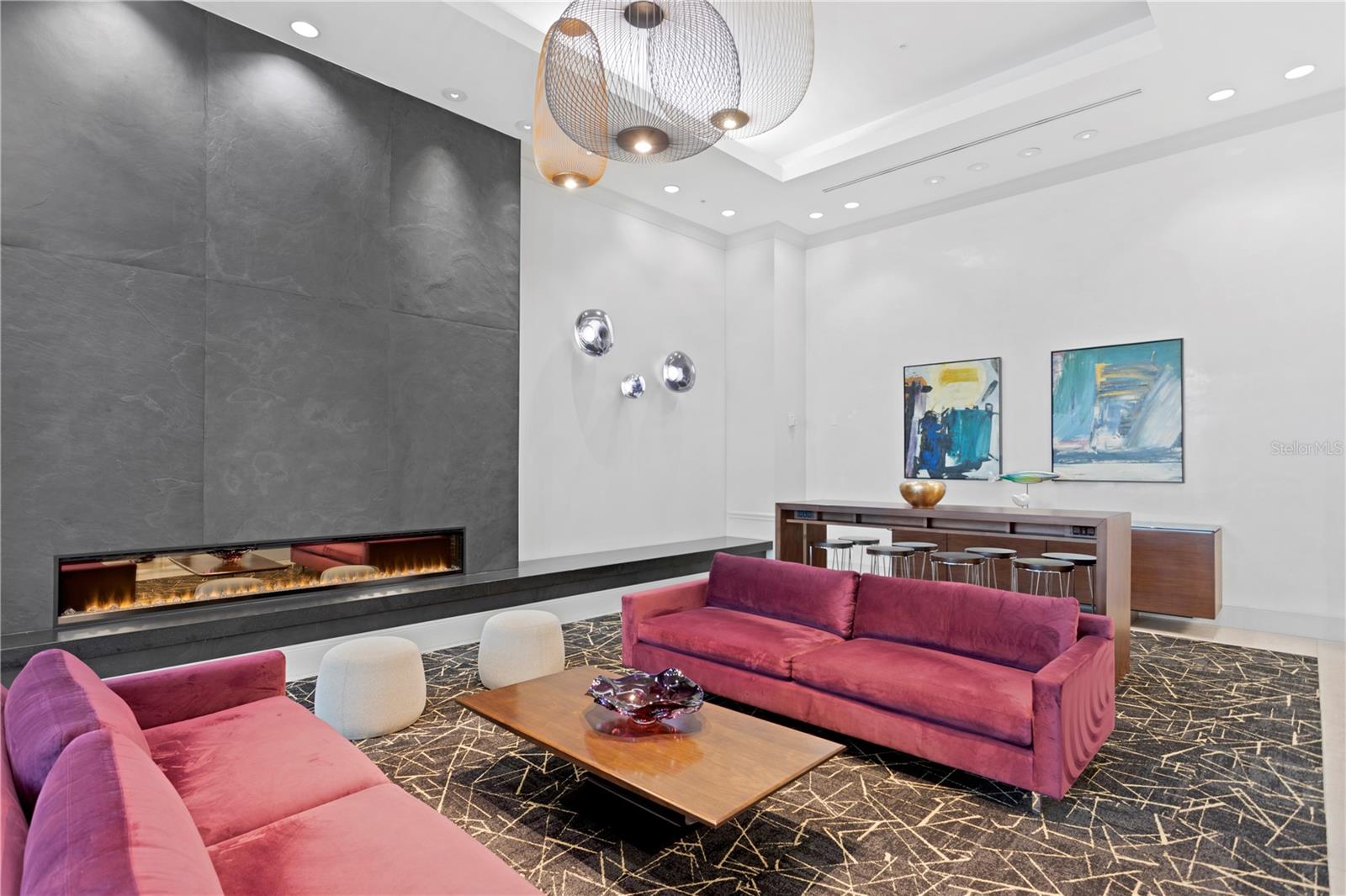 450 KNIGHTS RUN AVE #1105