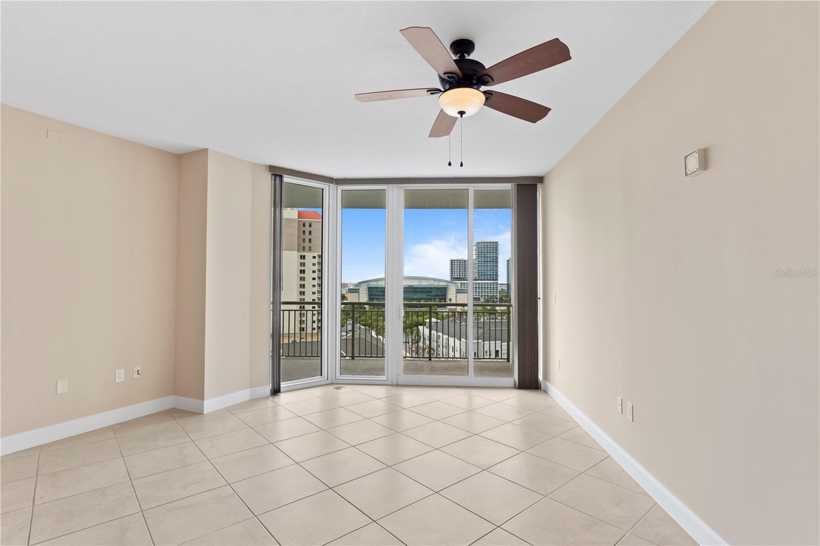 450 KNIGHTS RUN AVE #1105