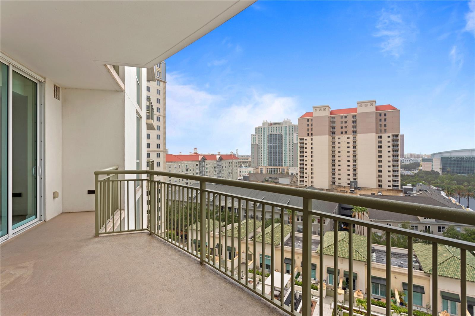 450 KNIGHTS RUN AVE #1105