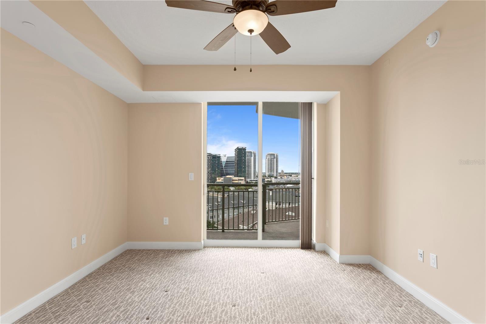 450 KNIGHTS RUN AVE #1105