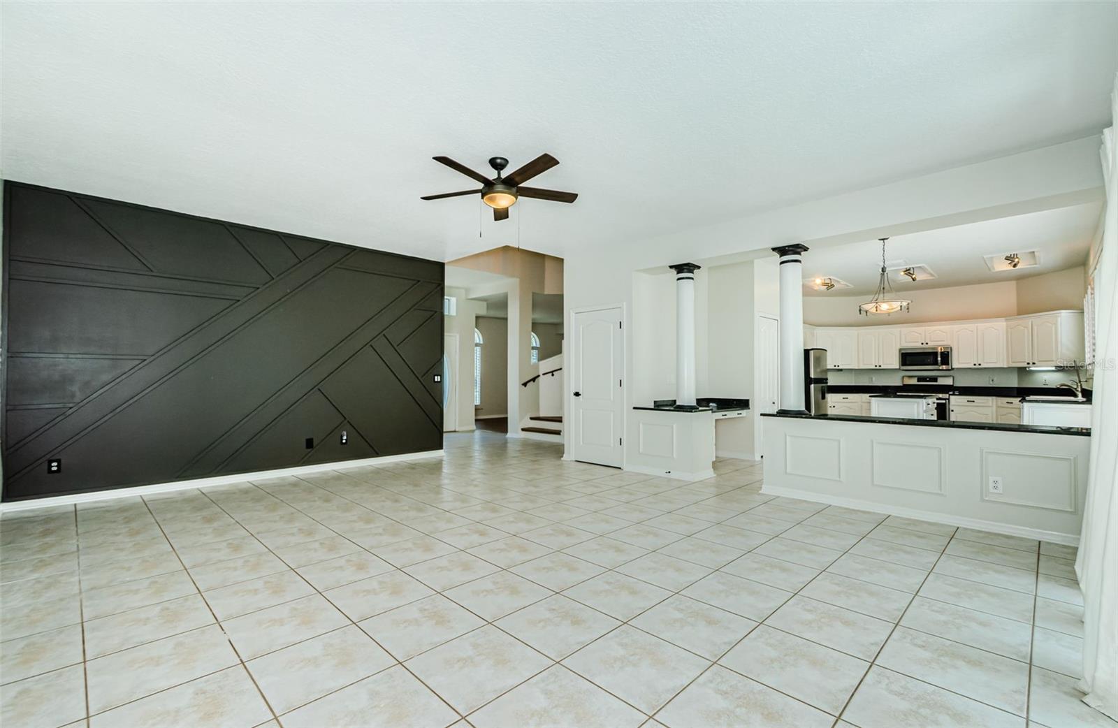 5057 SOUTHAMPTON CIR