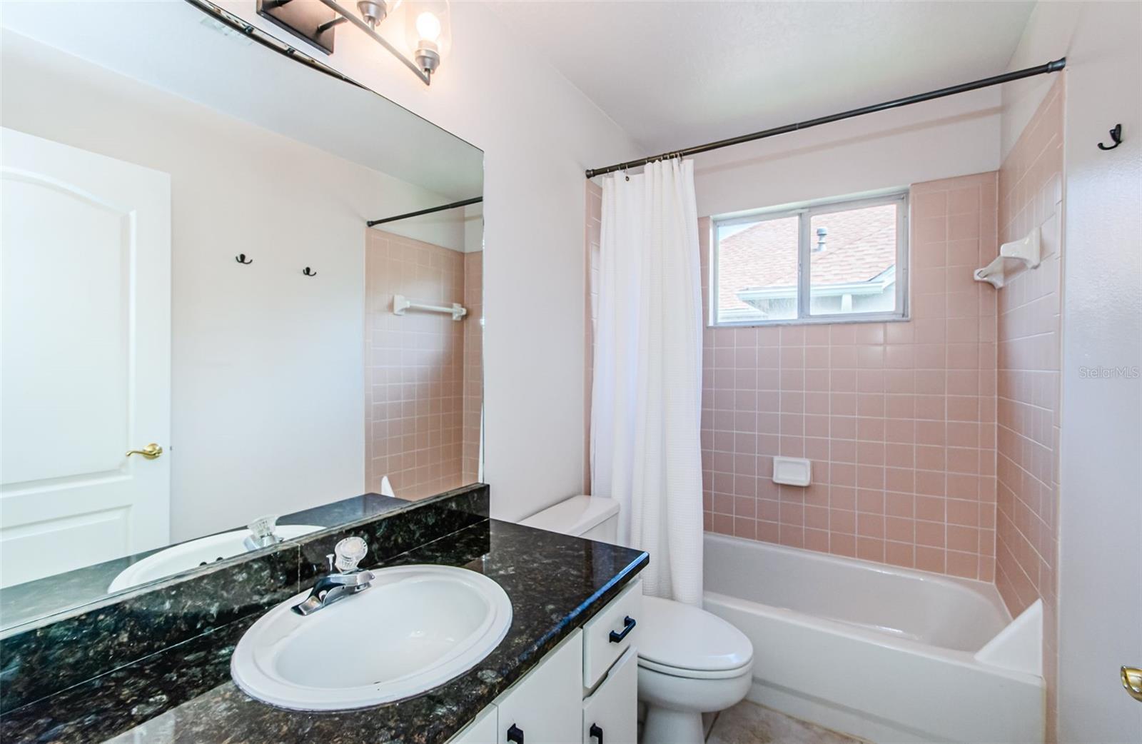 5057 SOUTHAMPTON CIR