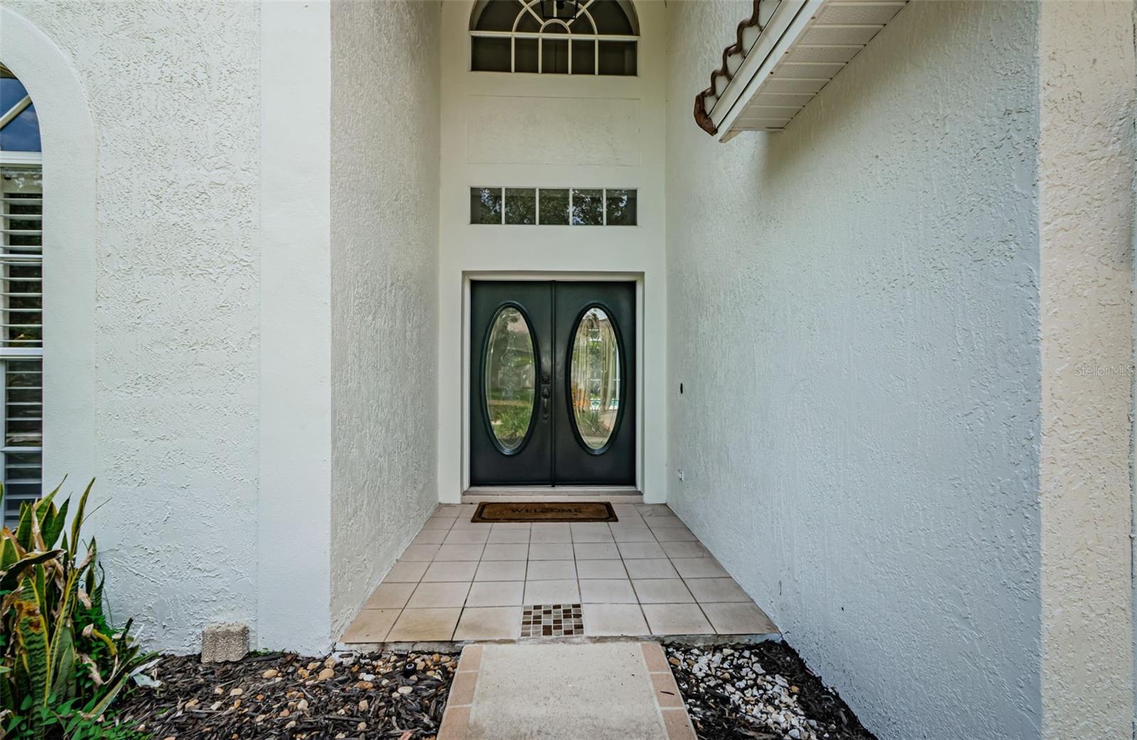 5057 SOUTHAMPTON CIR