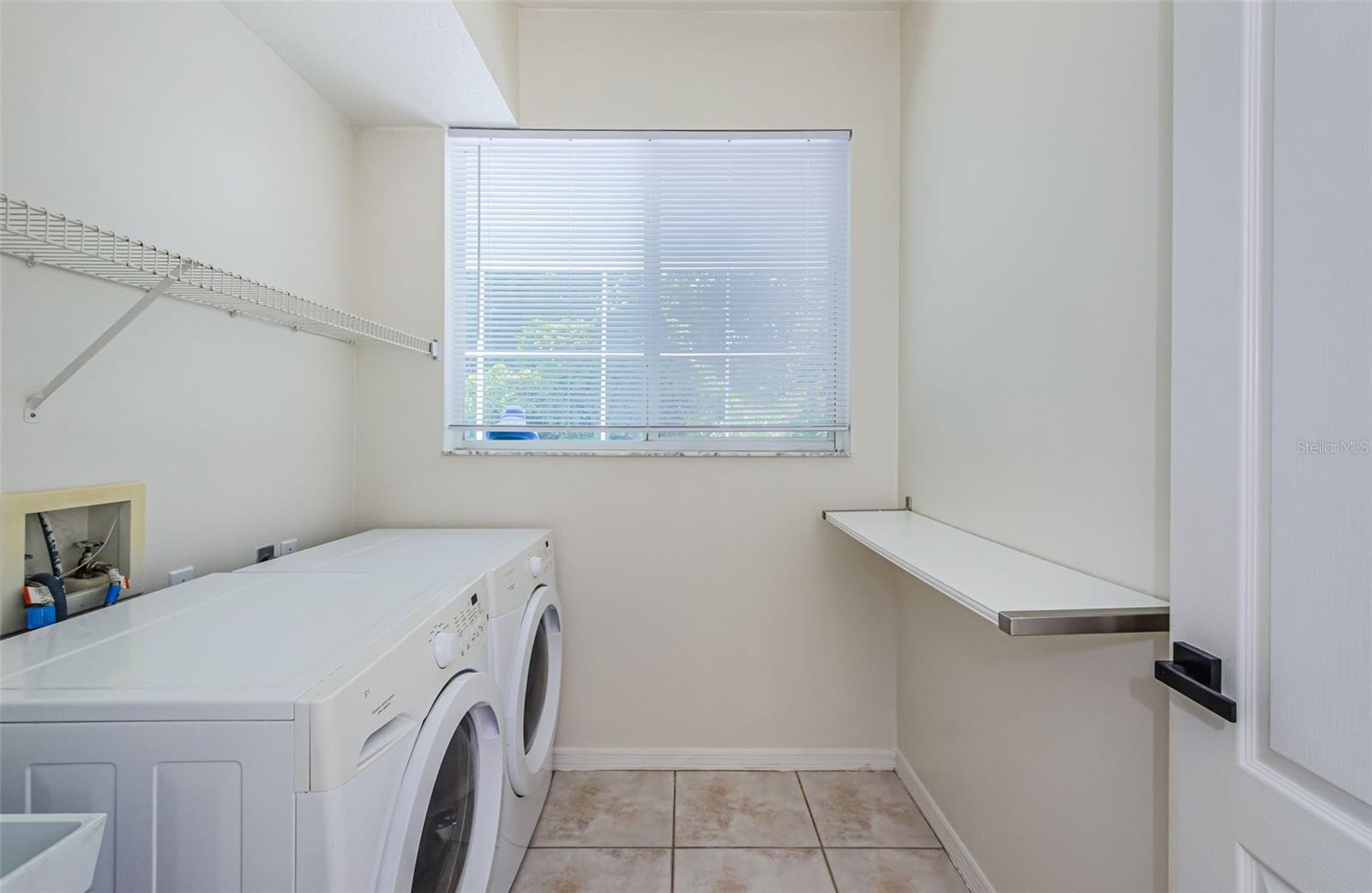 5057 SOUTHAMPTON CIR