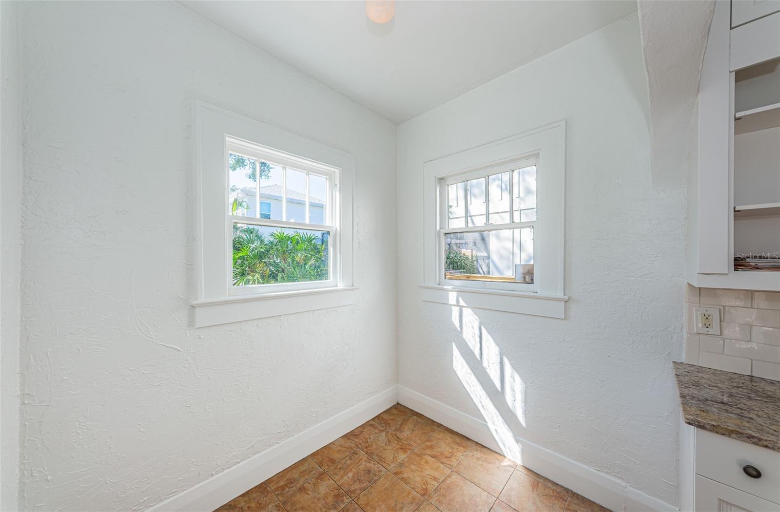 2914 W SAN RAFAEL ST