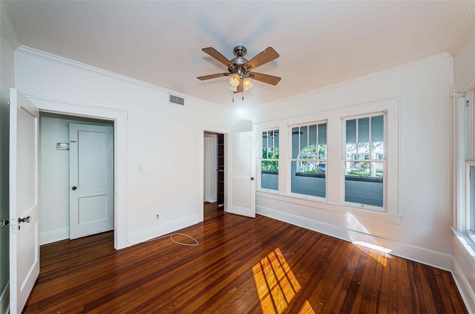 2914 W SAN RAFAEL ST