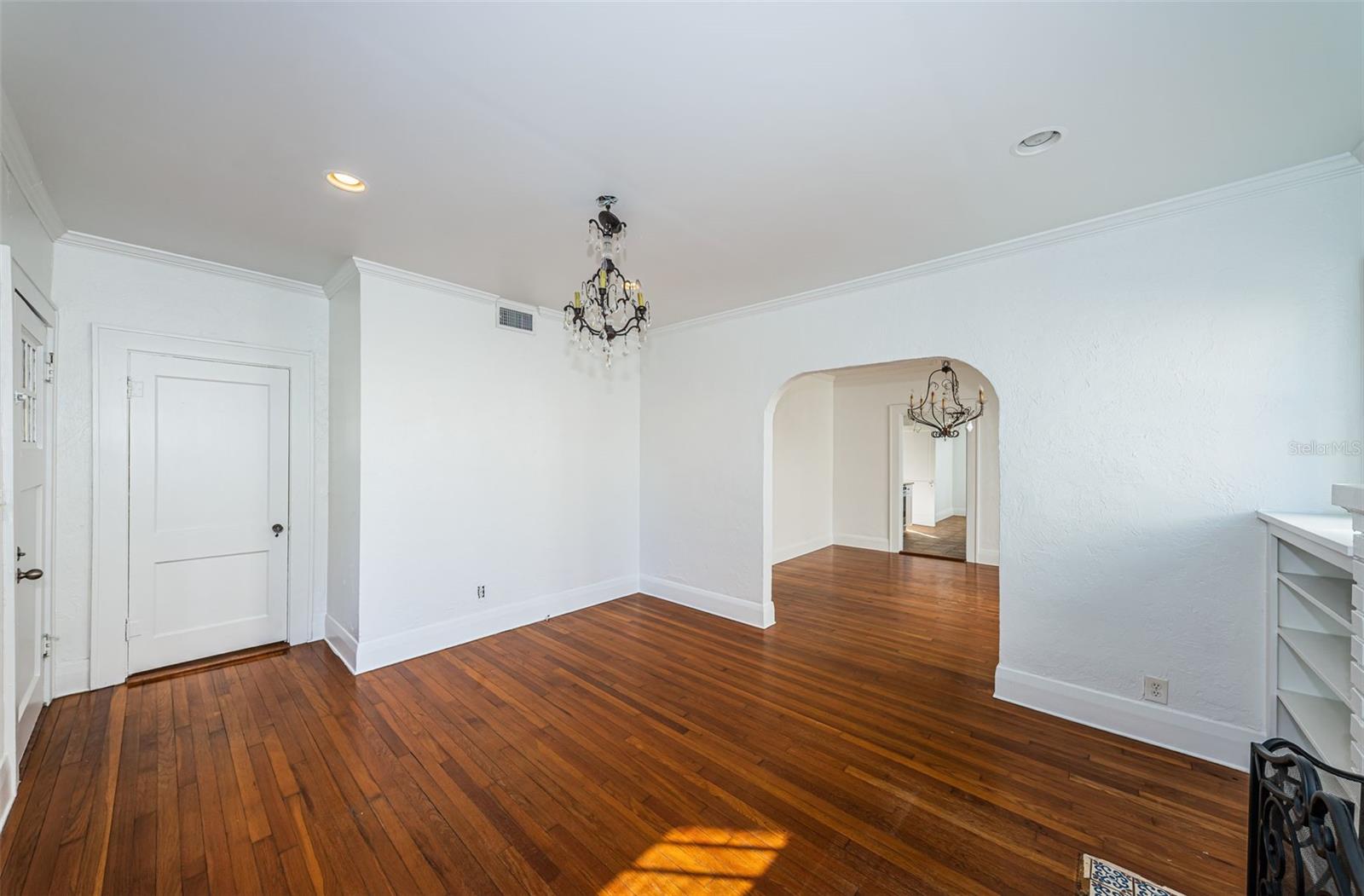 2914 W SAN RAFAEL ST