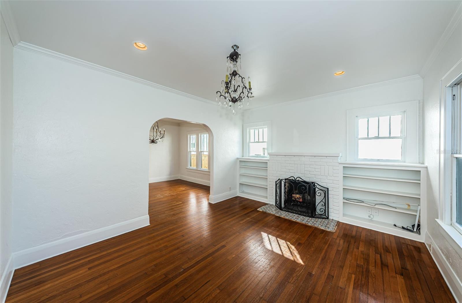 2914 W SAN RAFAEL ST