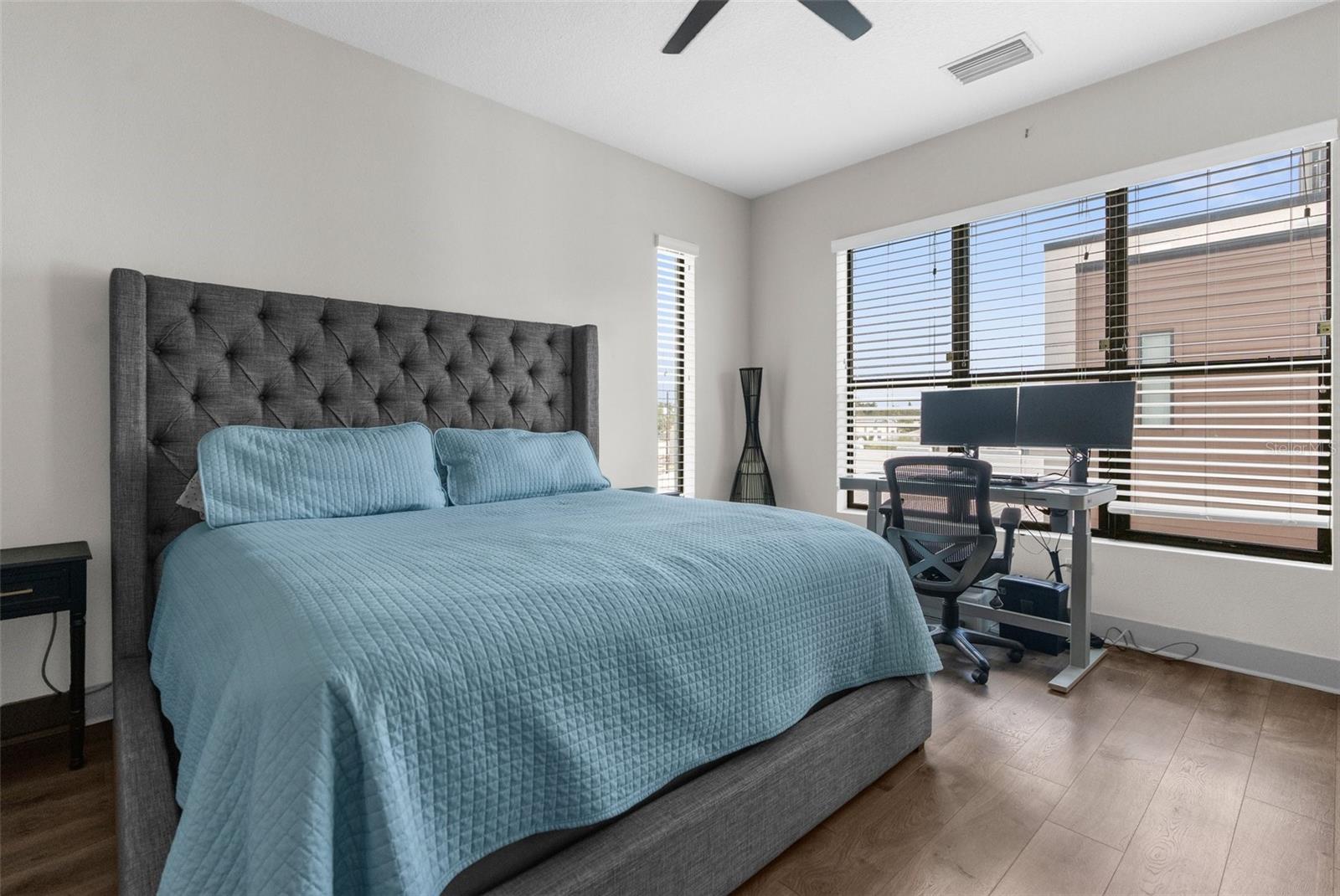 4810 W MCELROY AVE #1