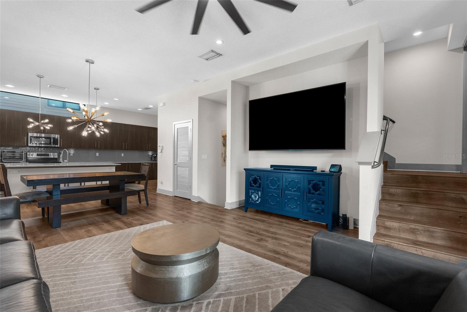 4810 W MCELROY AVE #1