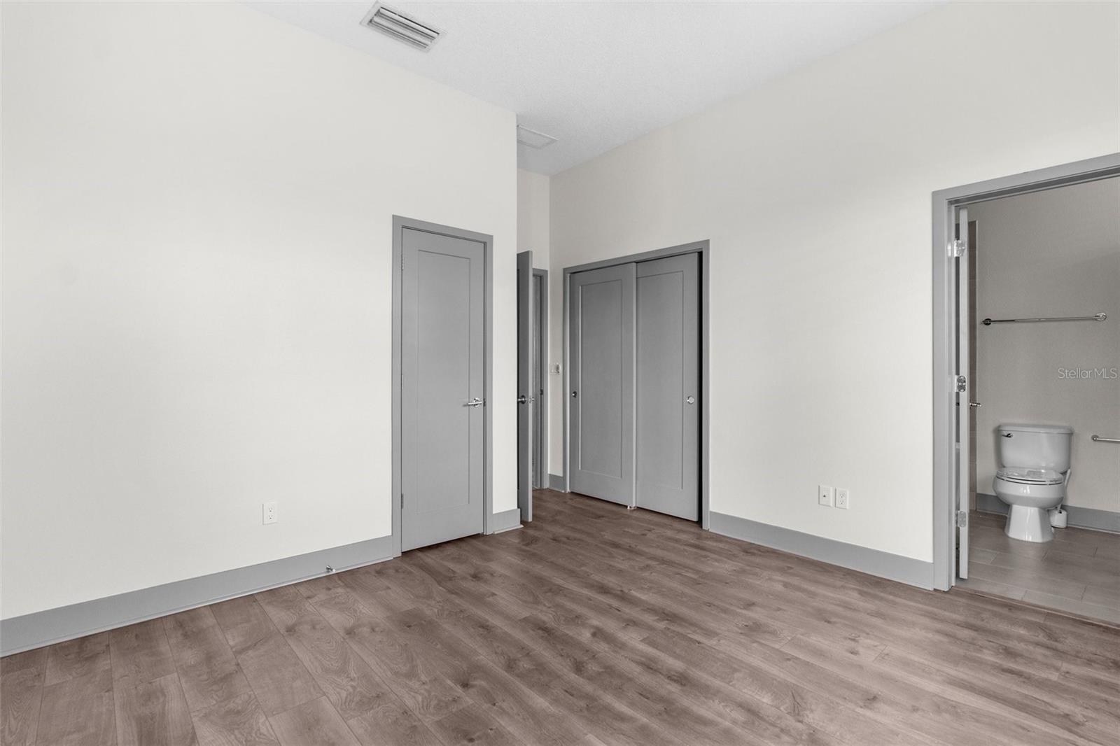 4810 W MCELROY AVE #1