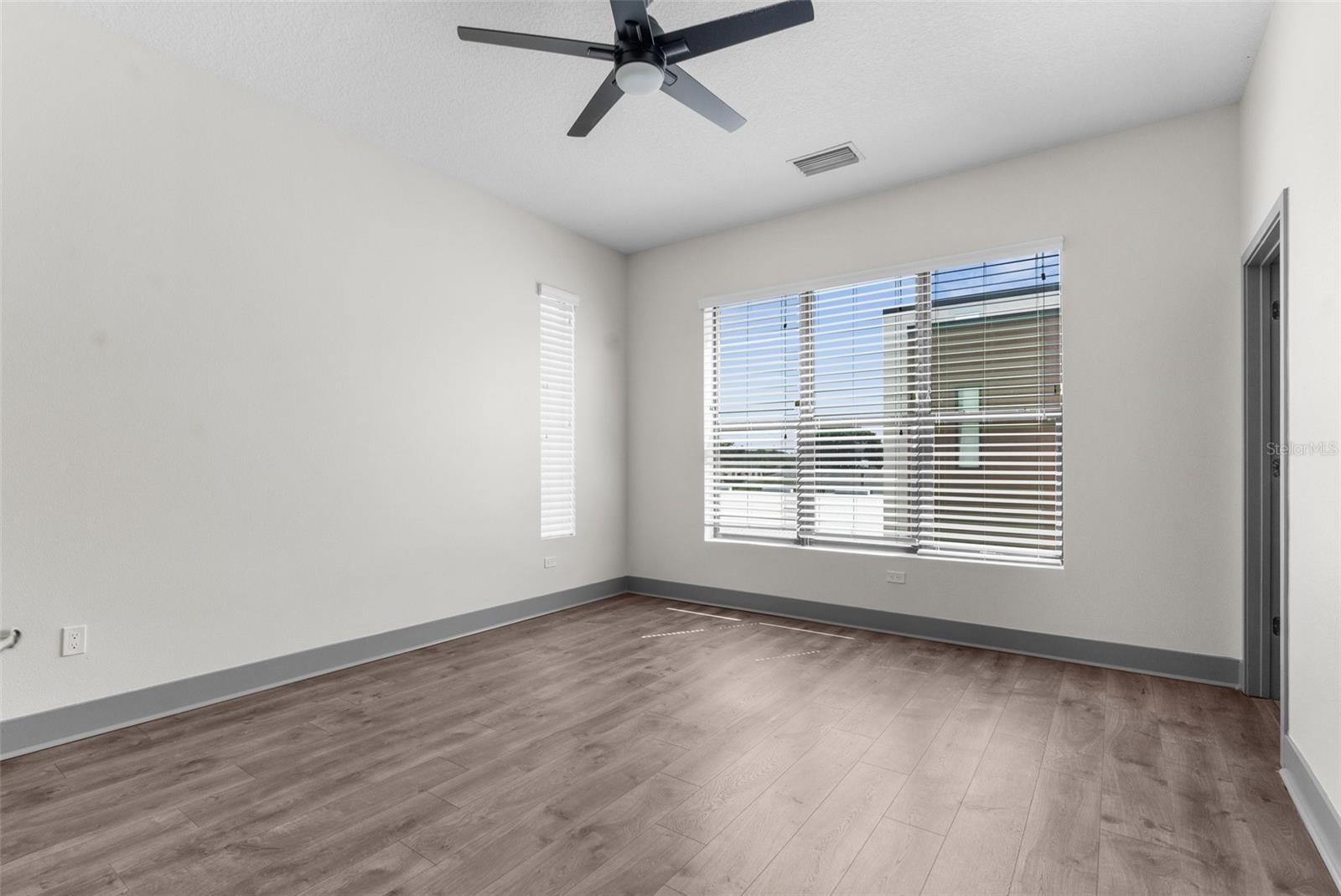 4810 W MCELROY AVE #1