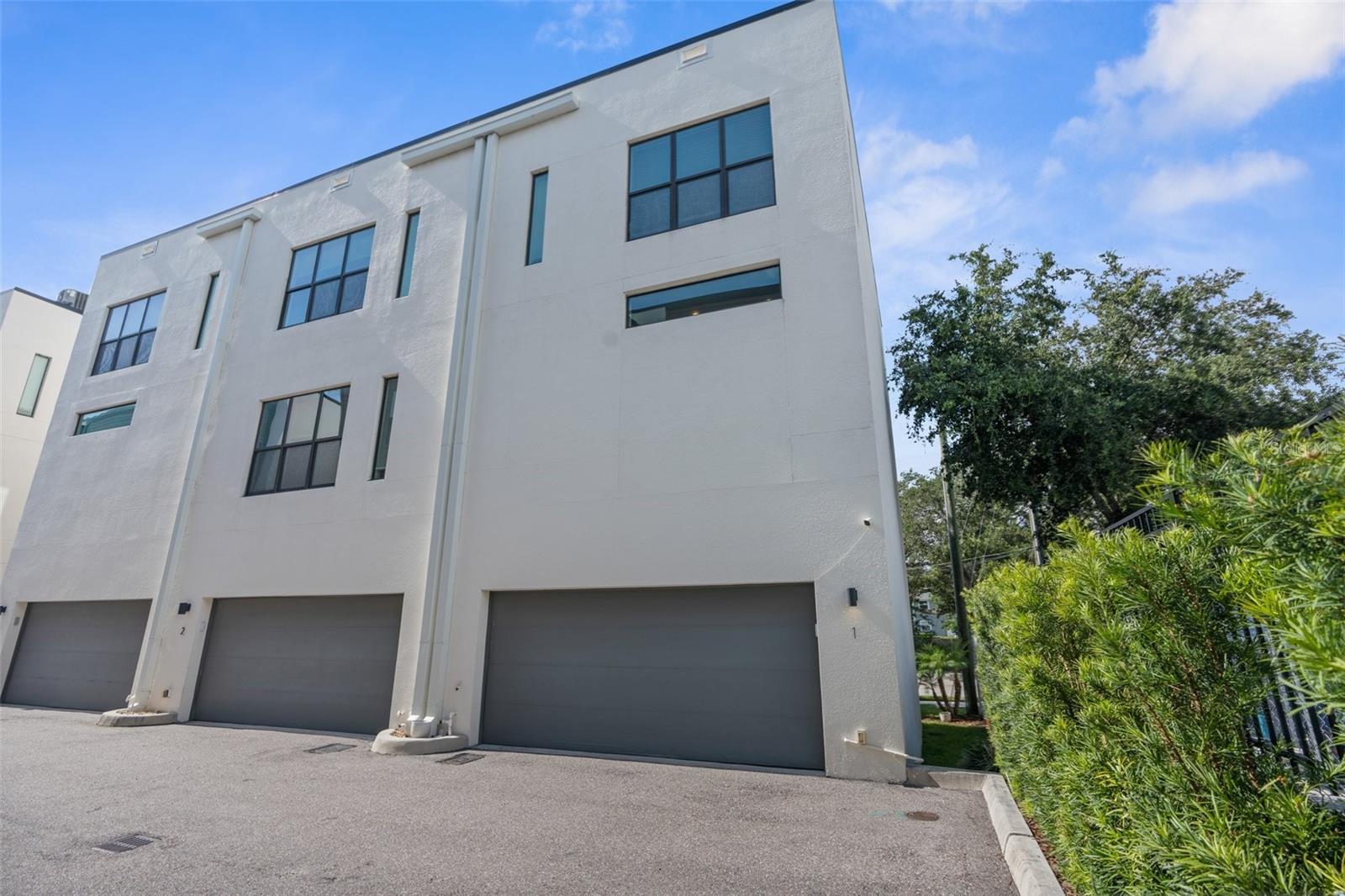 4810 W MCELROY AVE #1