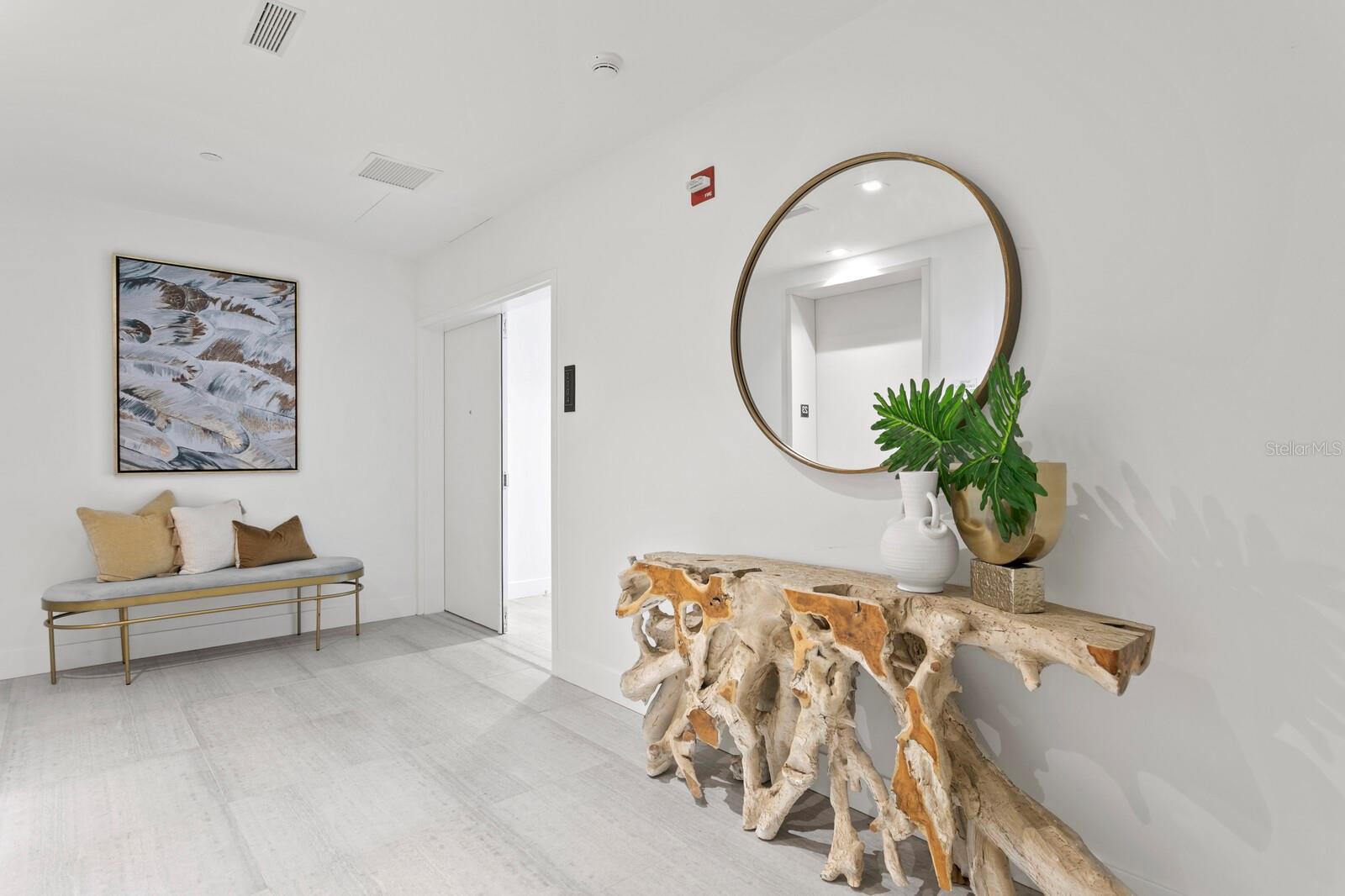 2912 W SANTIAGO ST #2304