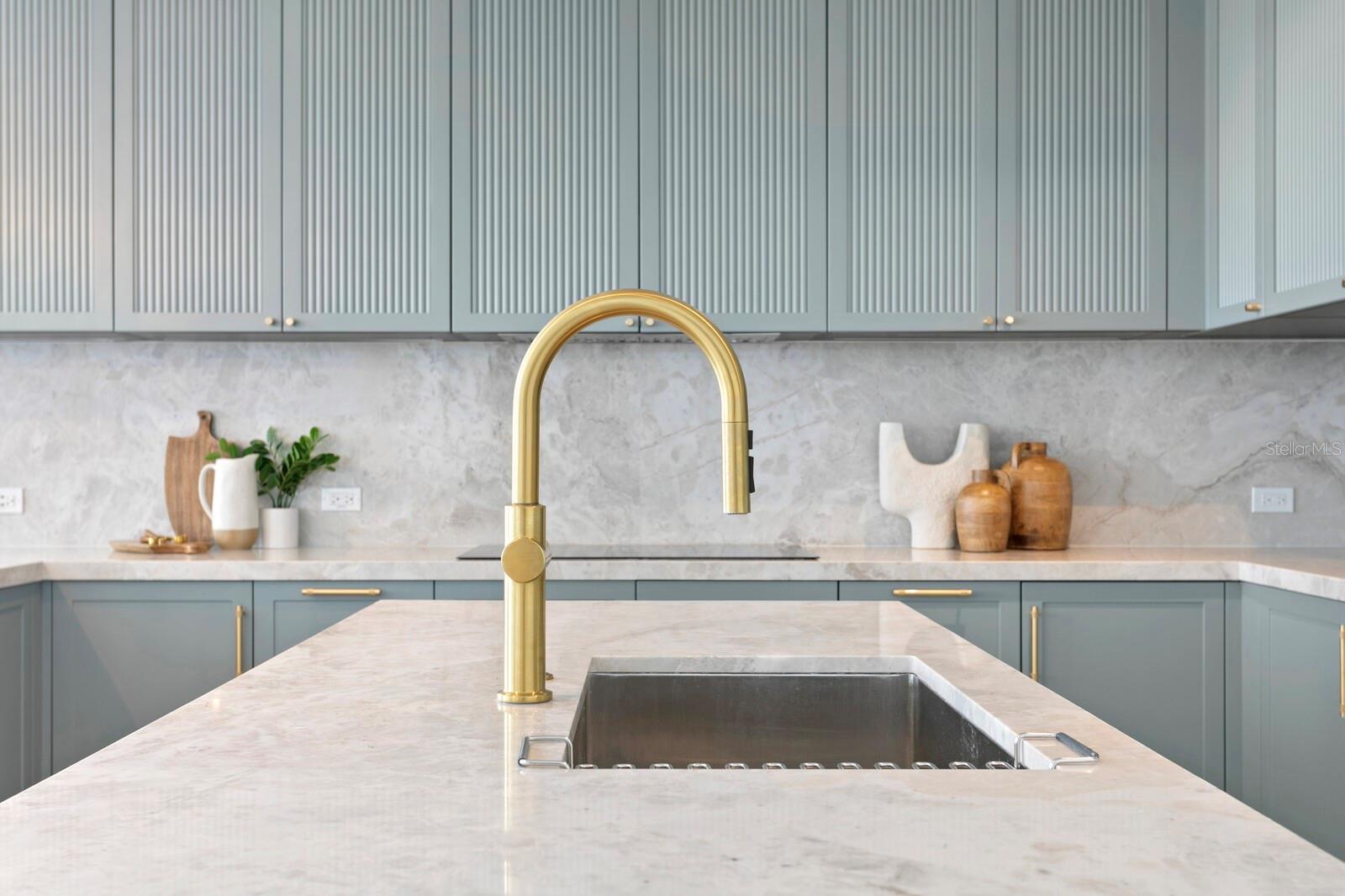 2912 W SANTIAGO ST #2304