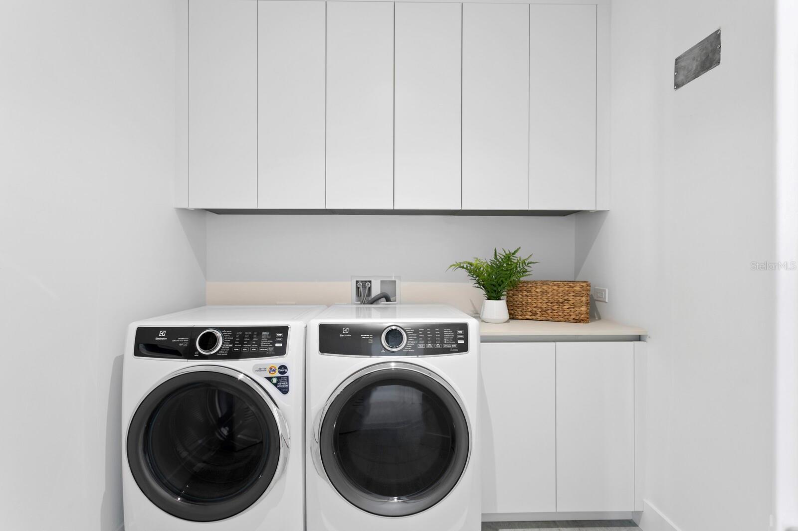 2912 W SANTIAGO ST #2304