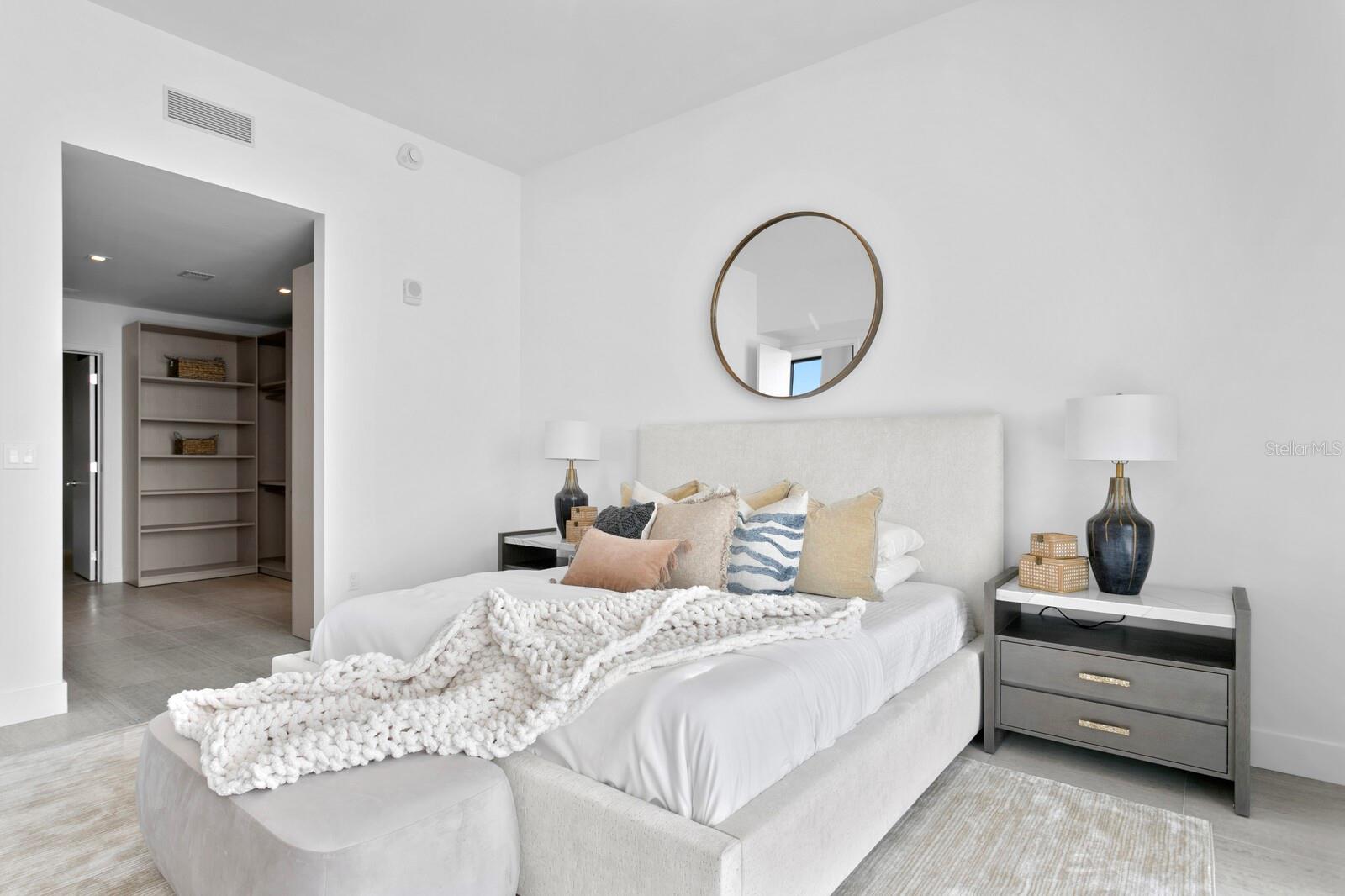 2912 W SANTIAGO ST #2304