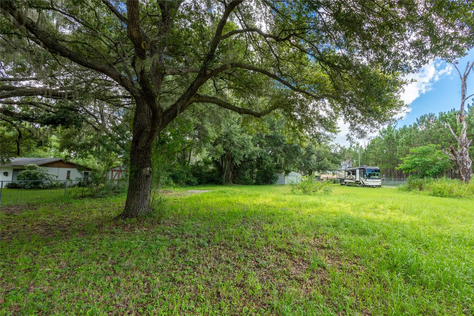 21445 LAKE SHARON DR