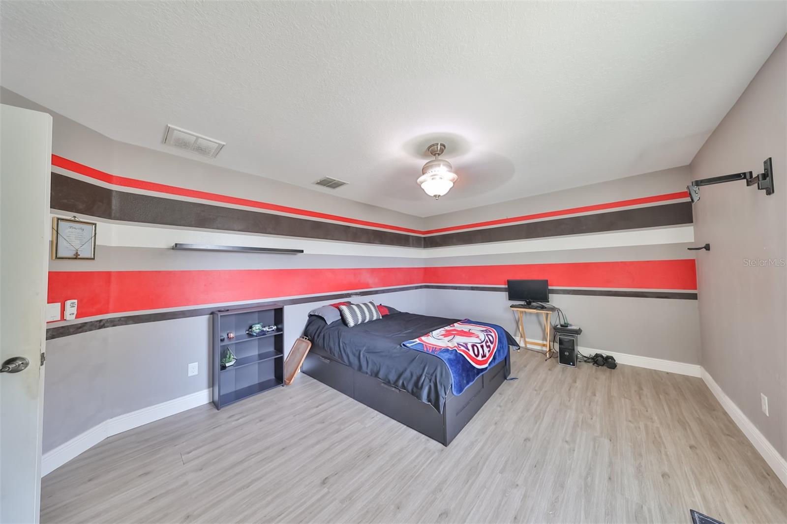 11650 PALMETTO PINE ST