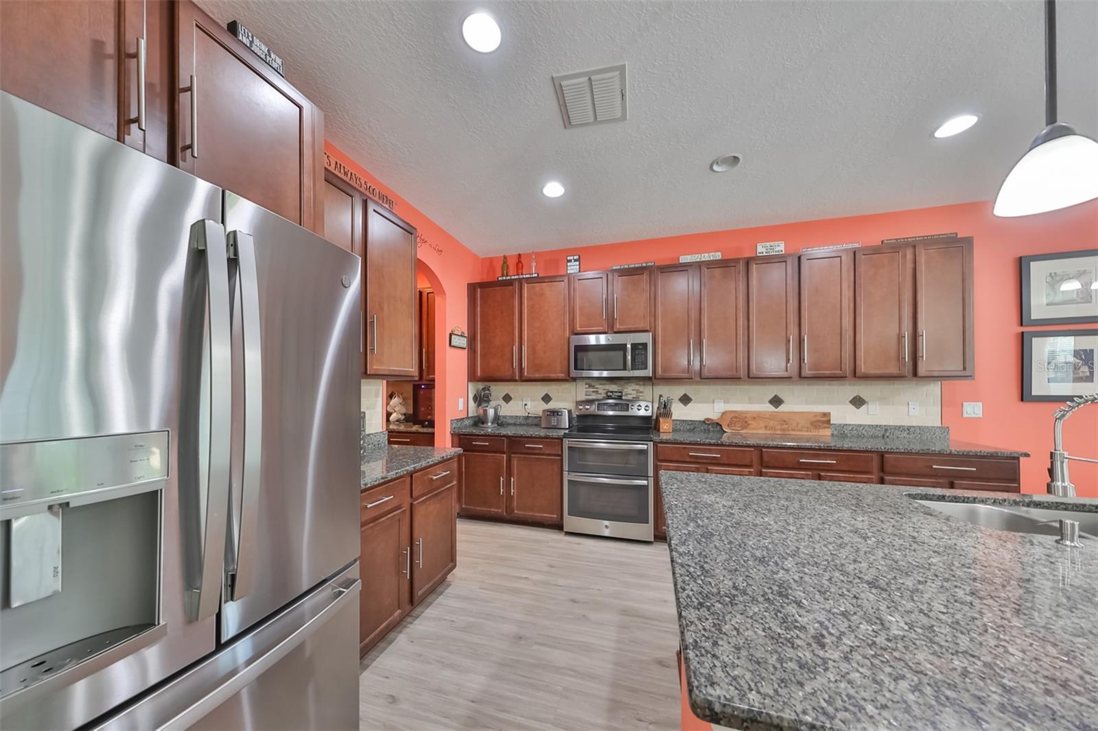 11650 PALMETTO PINE ST