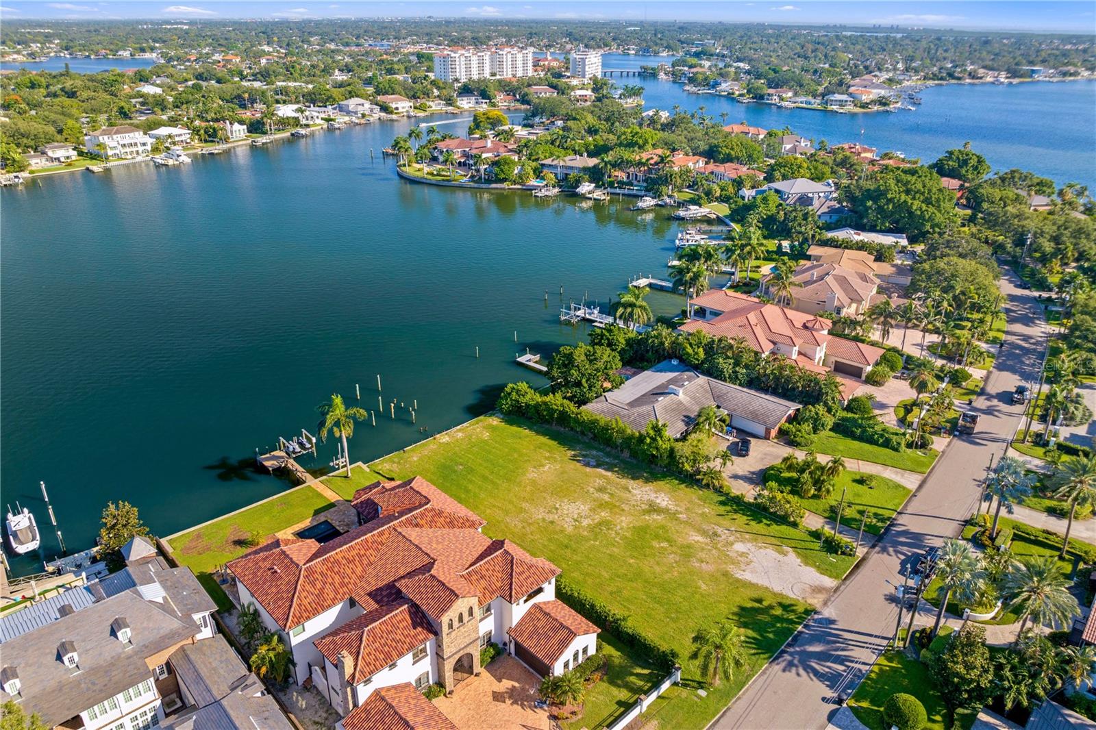 1900 BRIGHTWATERS BLVD NE