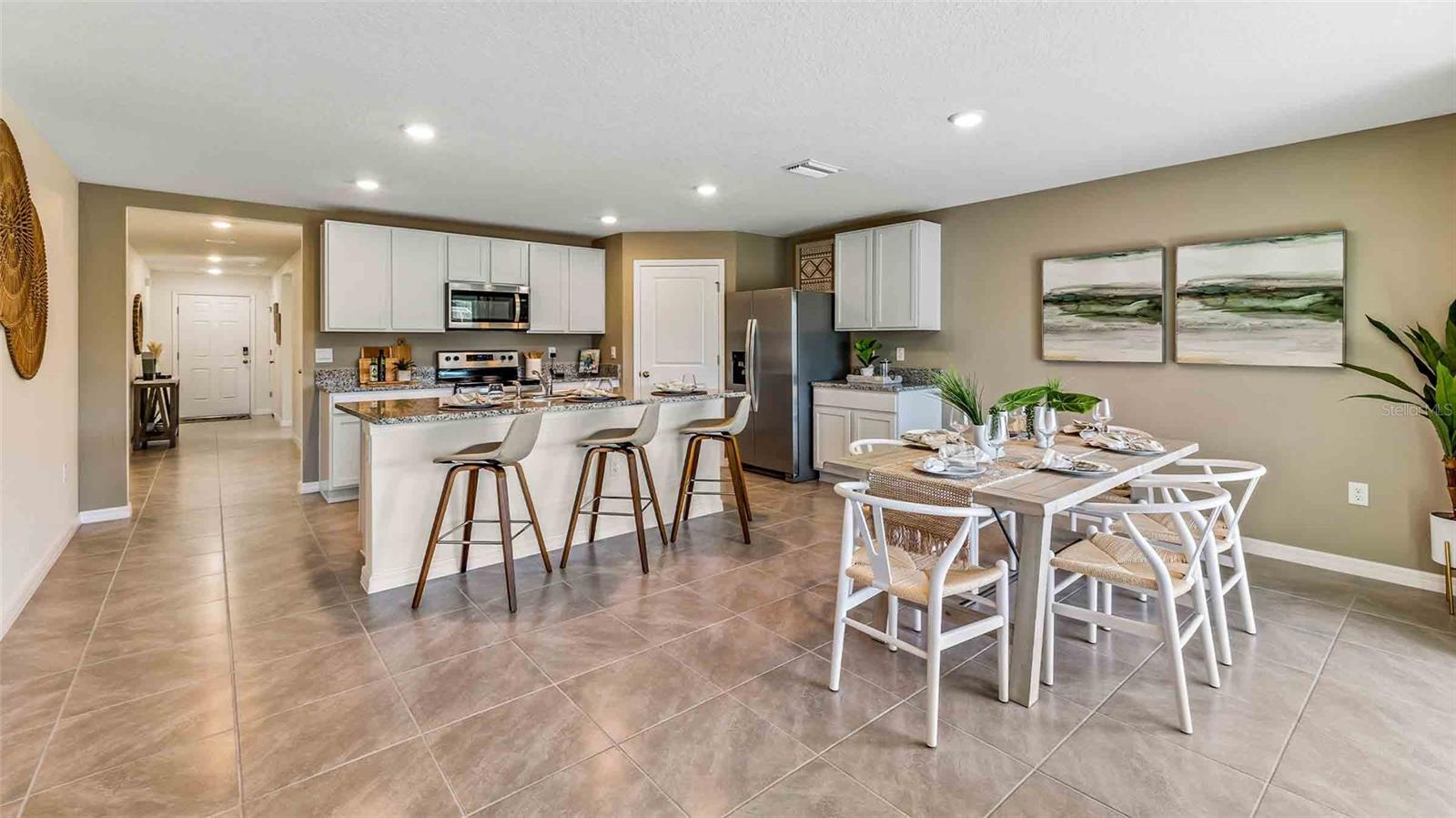 1809 LIGHT GARDENS AVE