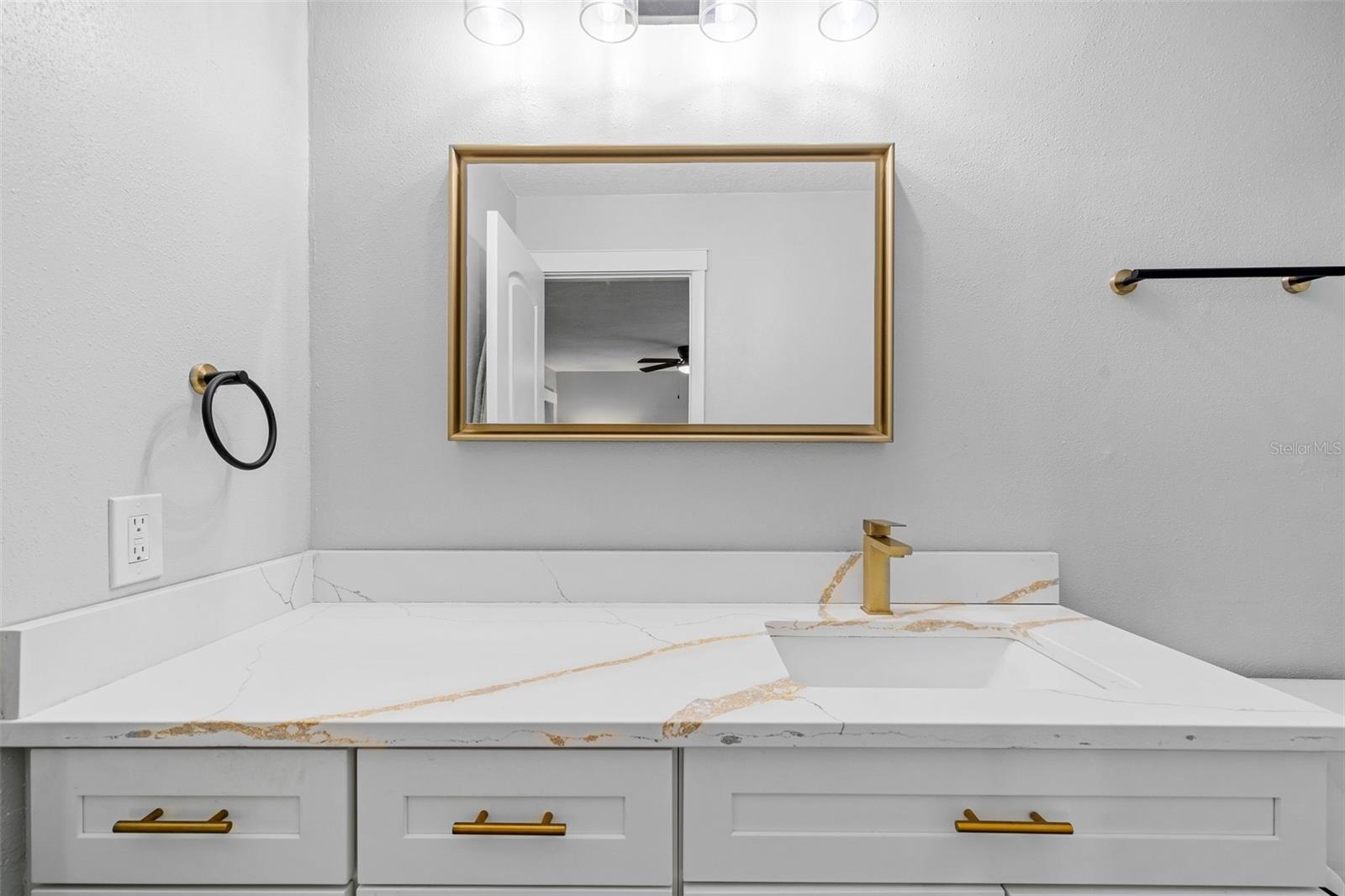 2700 NEBRASKA AVE #4-103