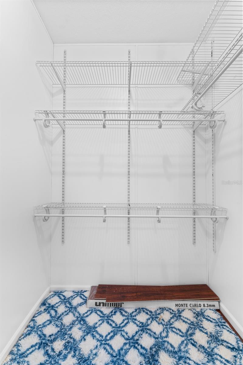 5151 FOREST GLENN DR